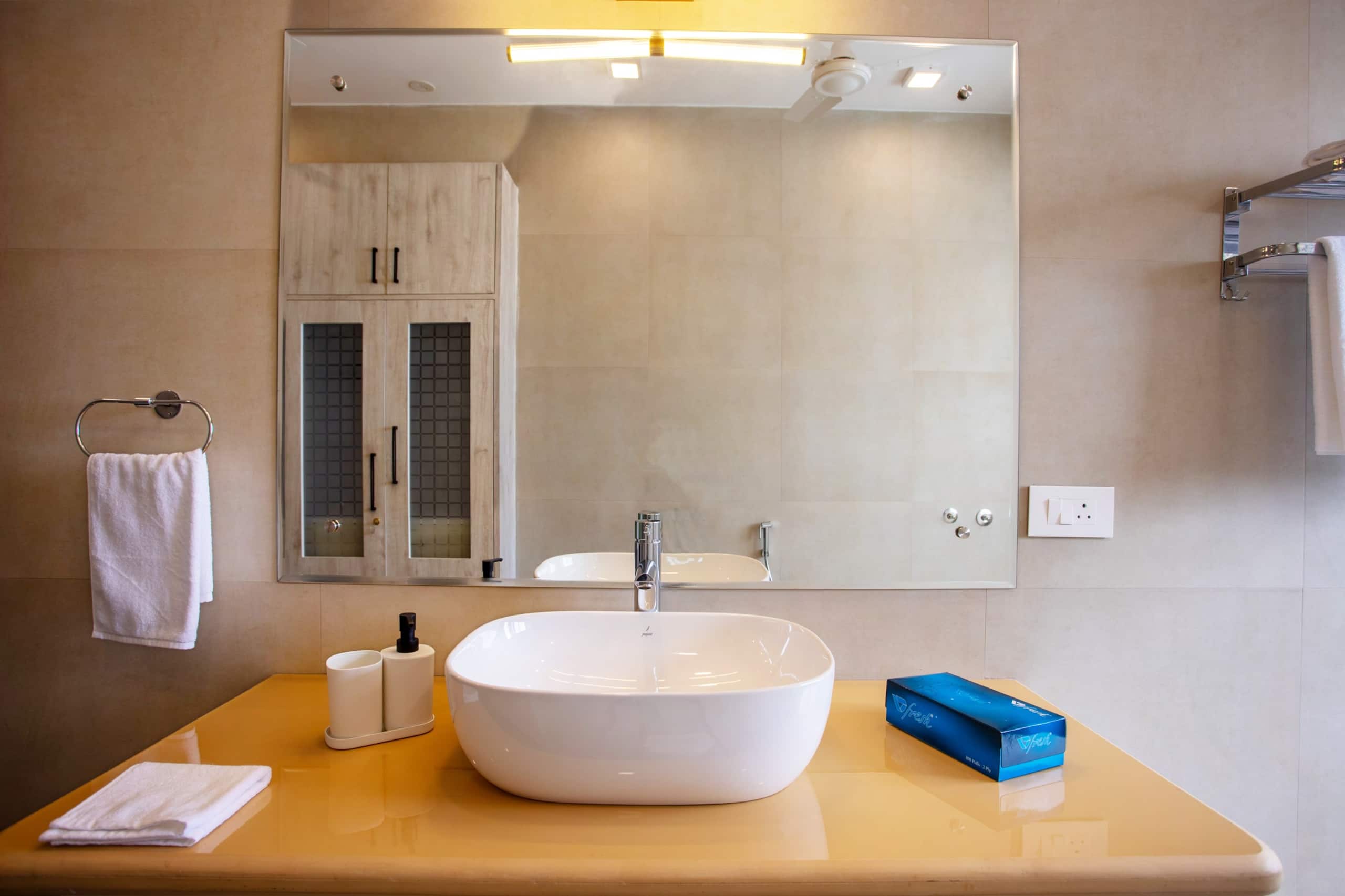 Siv Vilas | Pvt Pool | Lift | Rooftop | North Goa 32