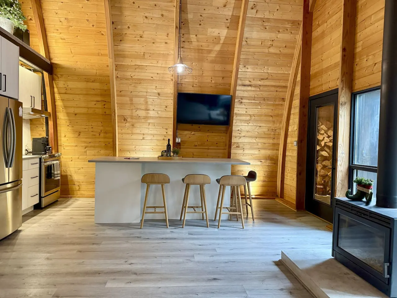 Apex Mountain ~ Mandevilla BC Reg#PM233987910 19