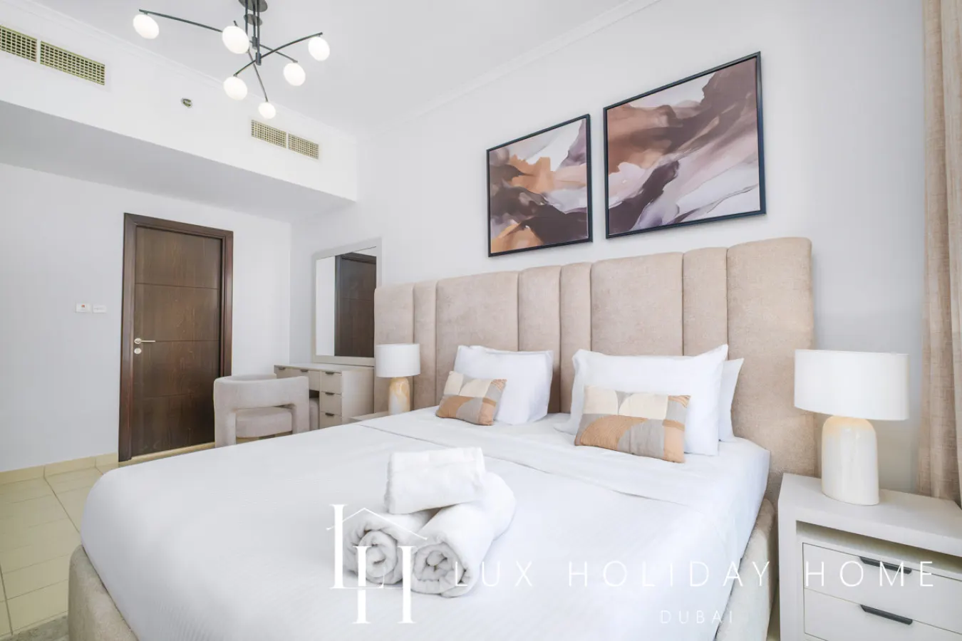 LUX The Dubai Marina View Suite 2 13