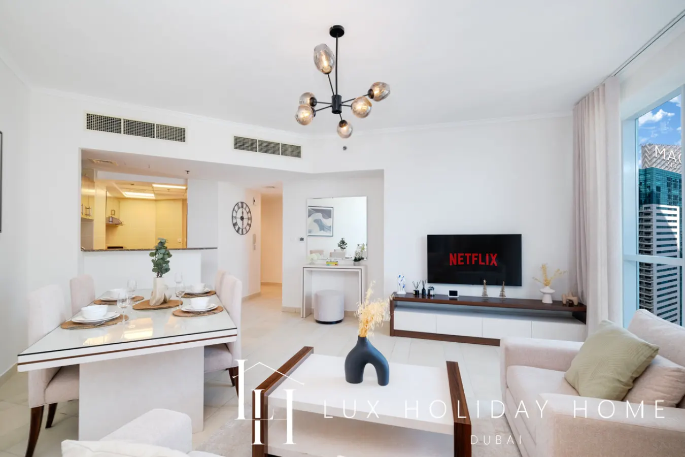 LUX The Dubai Marina View Suite 2 3