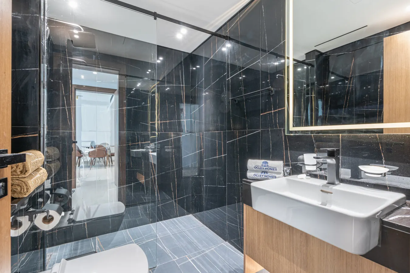 Exquisite Brand New Home in the heart of JVC — photo 3