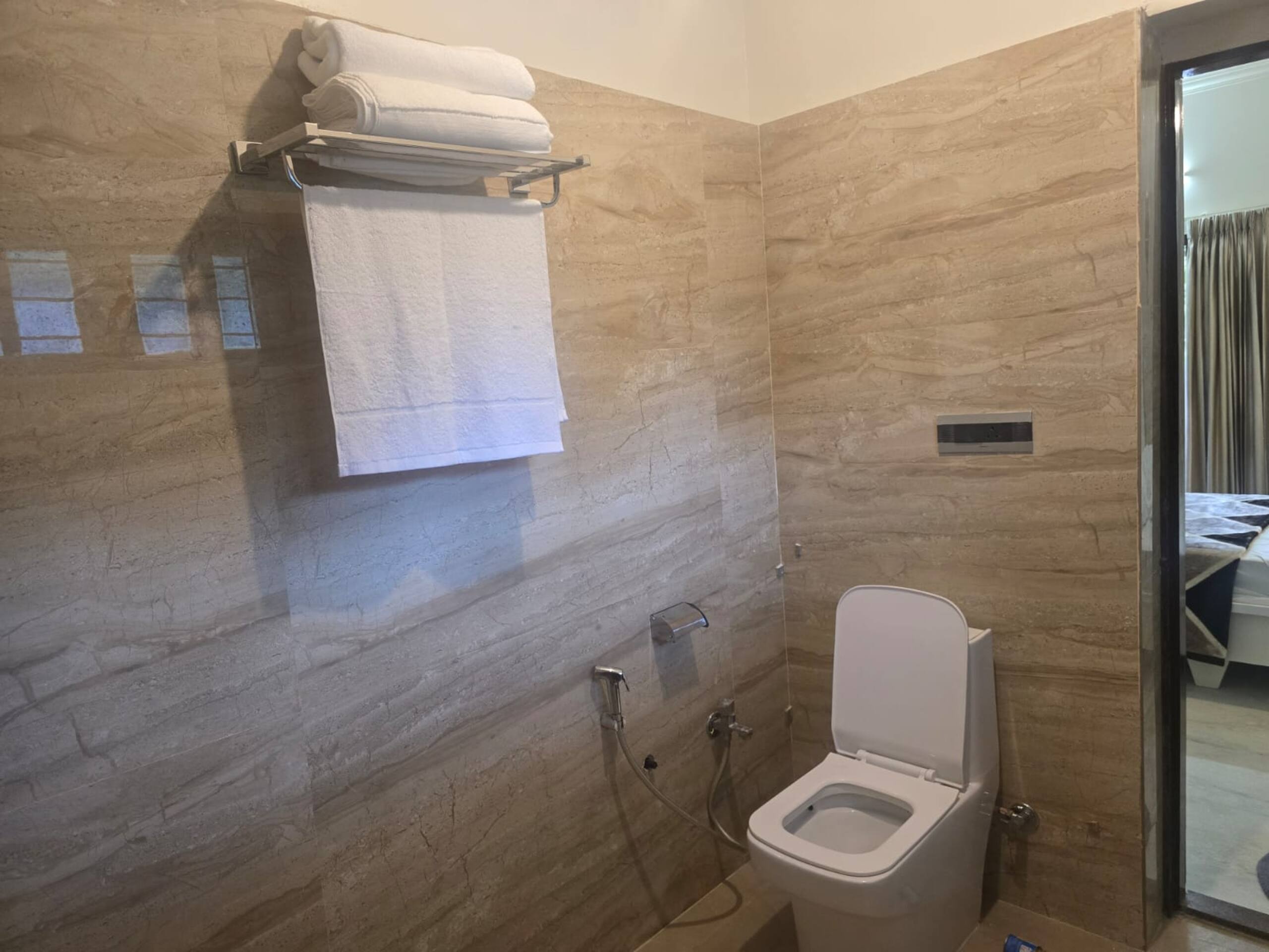 Aranya retreat - Doddbalapur Road Bangalore — photo 4