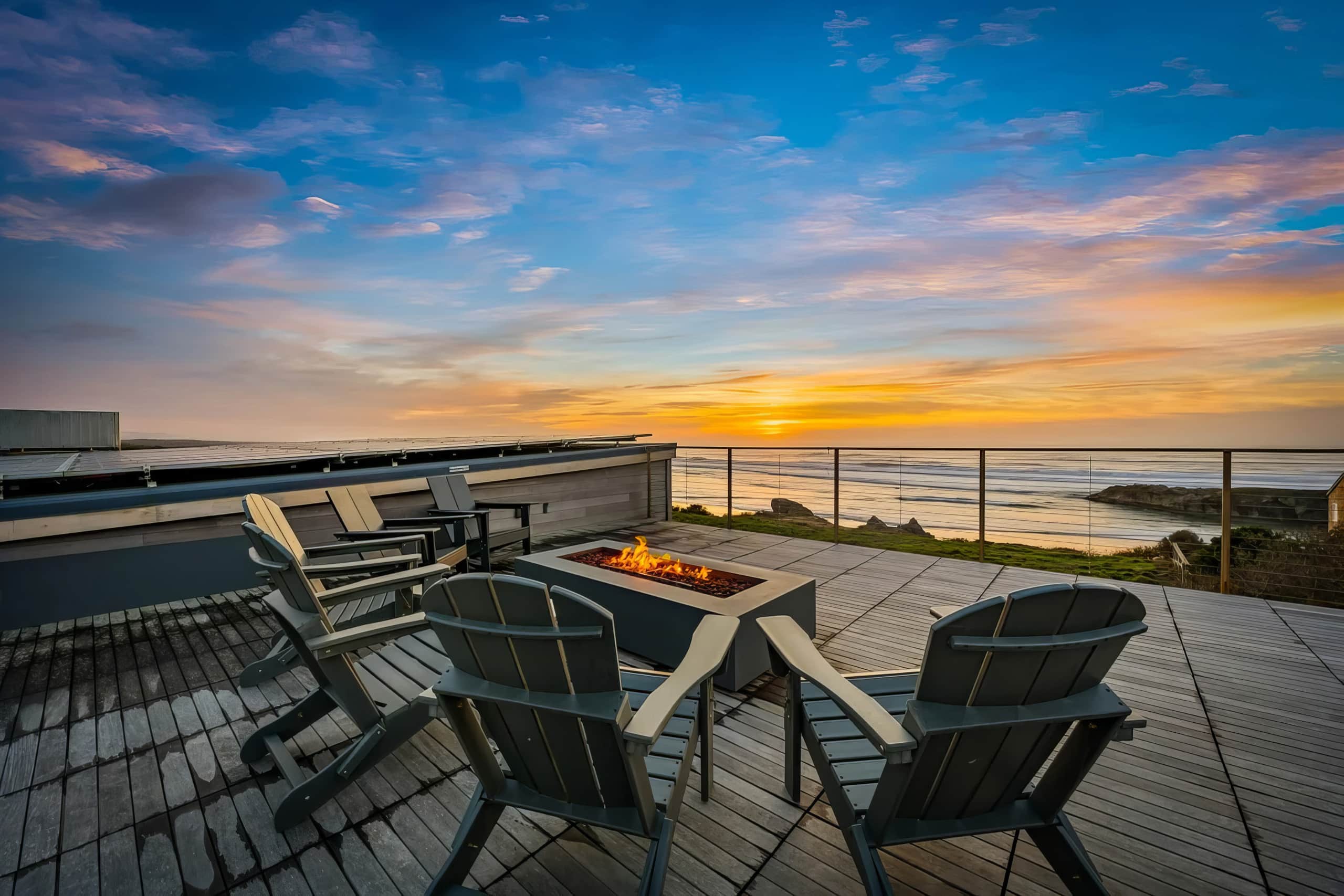 Bandon Oceanfront Retreat | Hot tub + Rooftop — photo 3