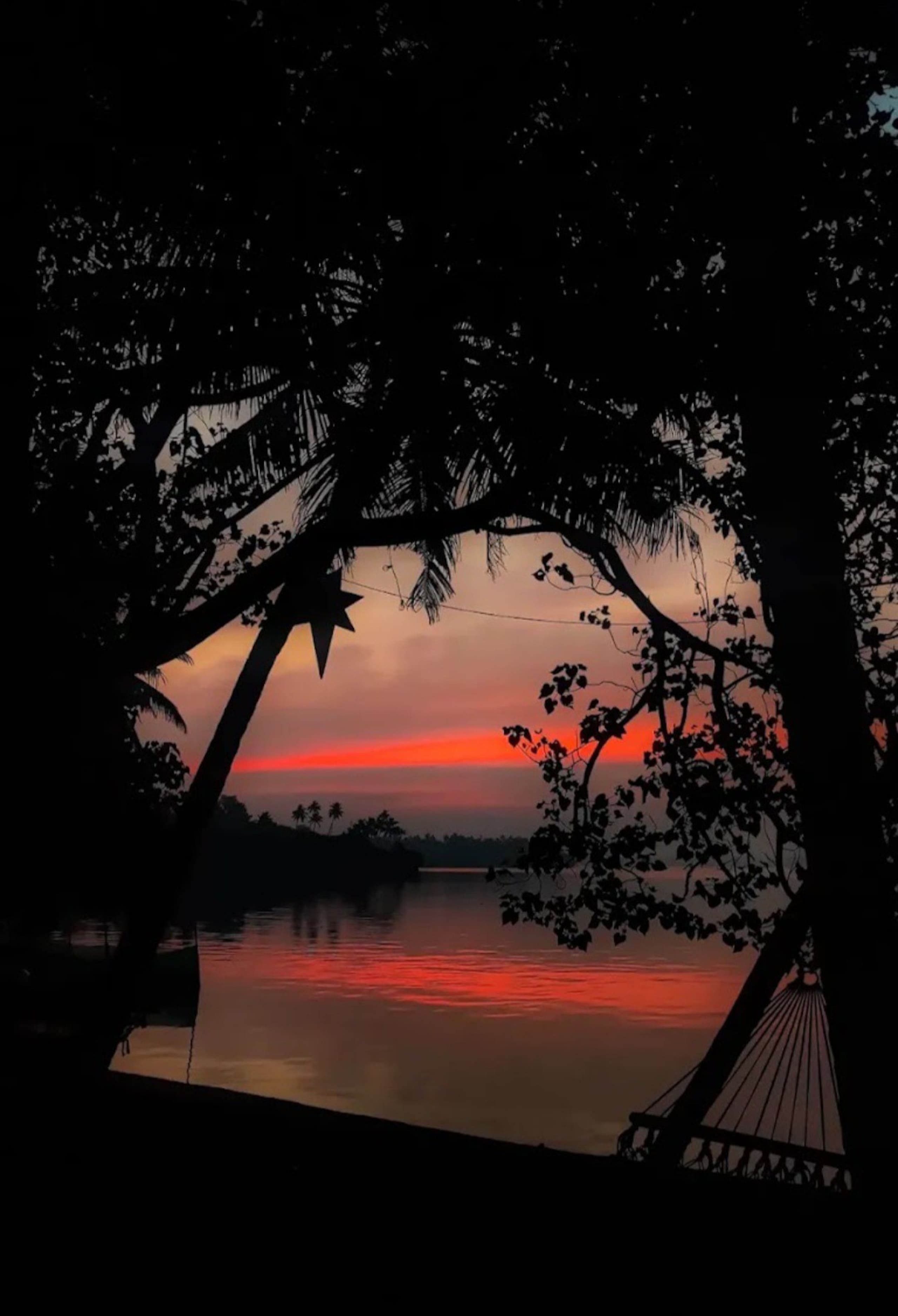 A Glass Haven on the tranquil Munroe Islands 35