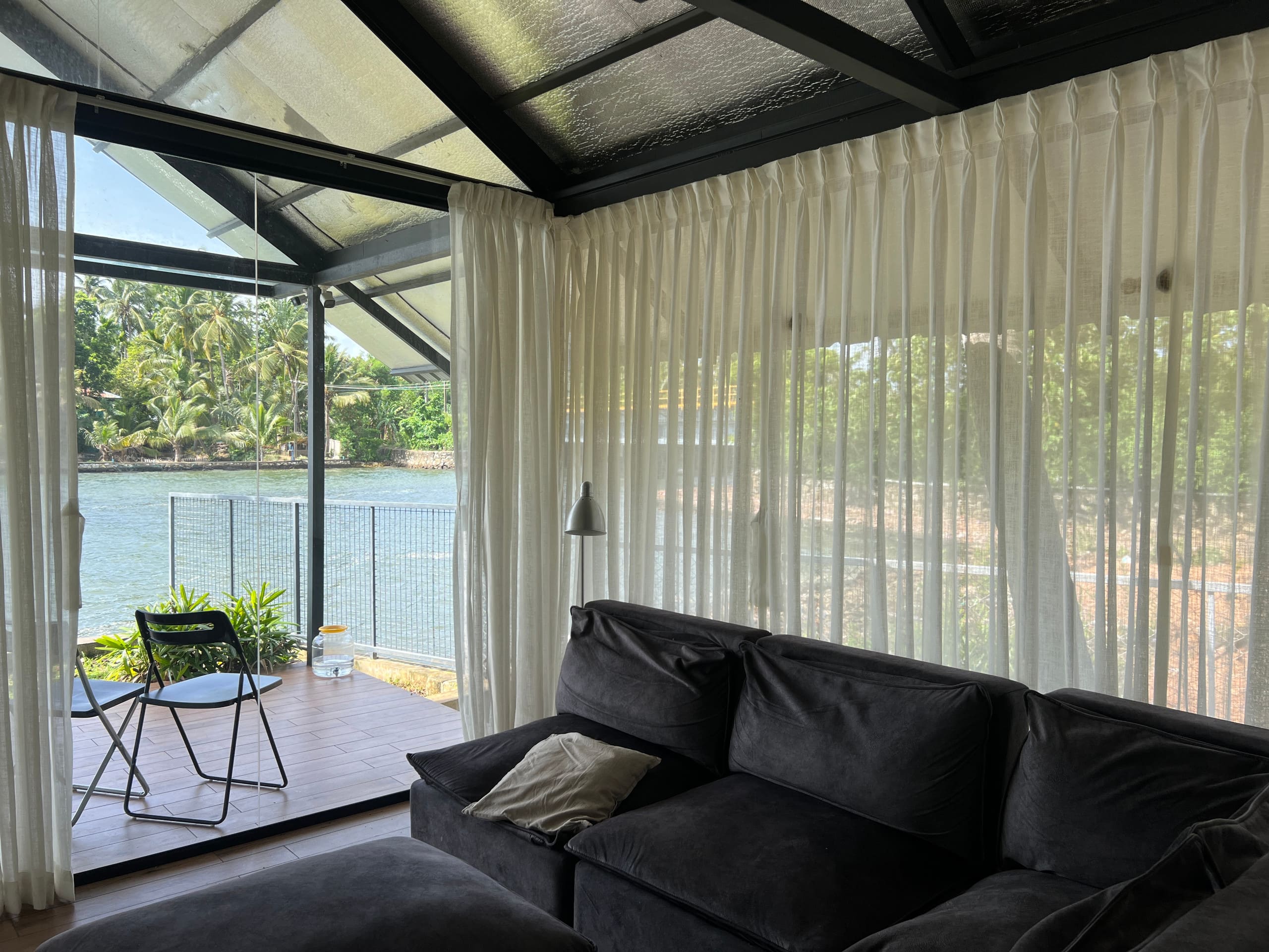 A Glass Haven on the tranquil Munroe Islands 9