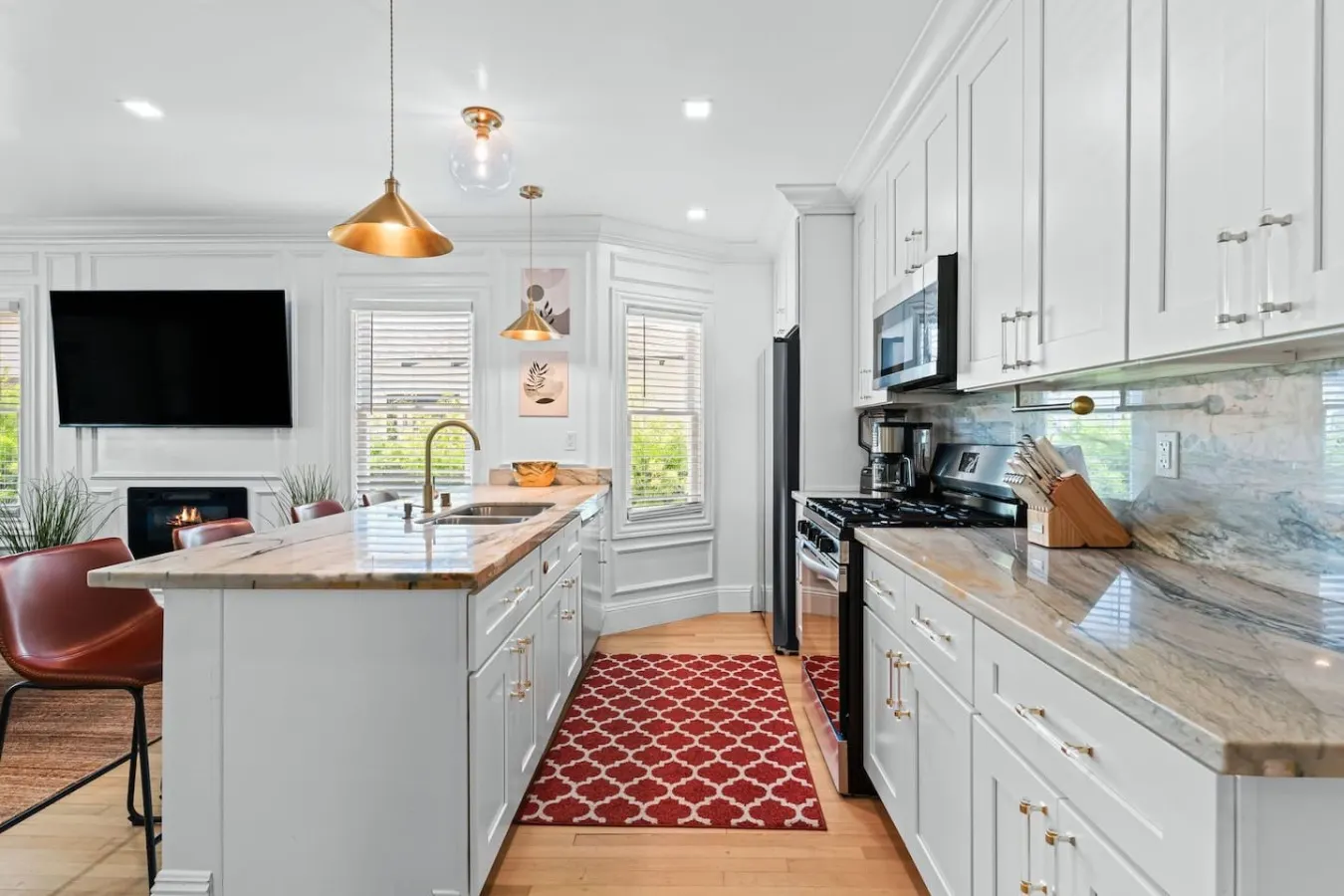 North Park 4BR Sleeps 11 Fire Pit + Parking 6