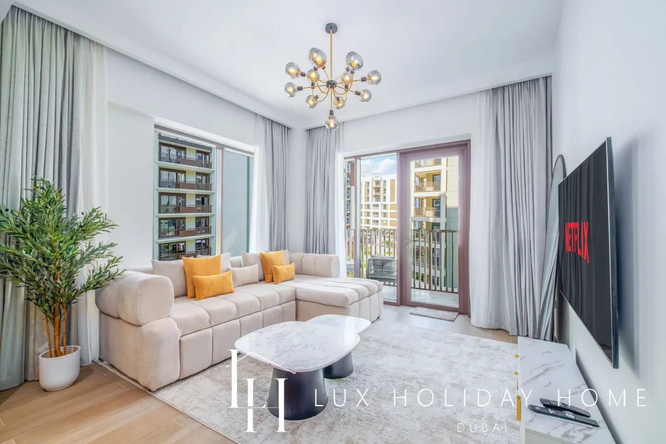 LUX | The Dubai Creek Beach Suite