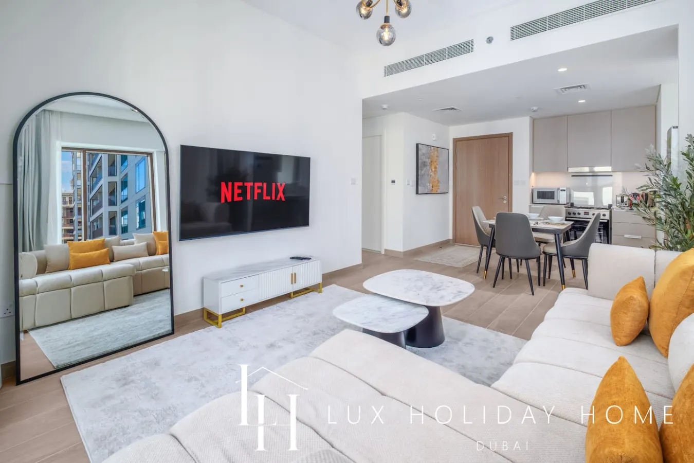LUX The Dubai Creek Beach Suite 2