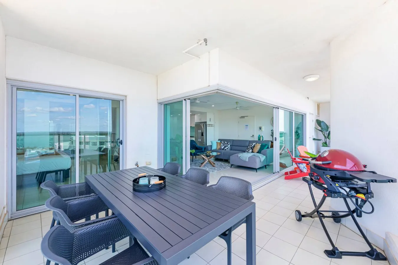 Zen Seabreeze: Workdesk ~ Balcony Dining ~ Seaview 8