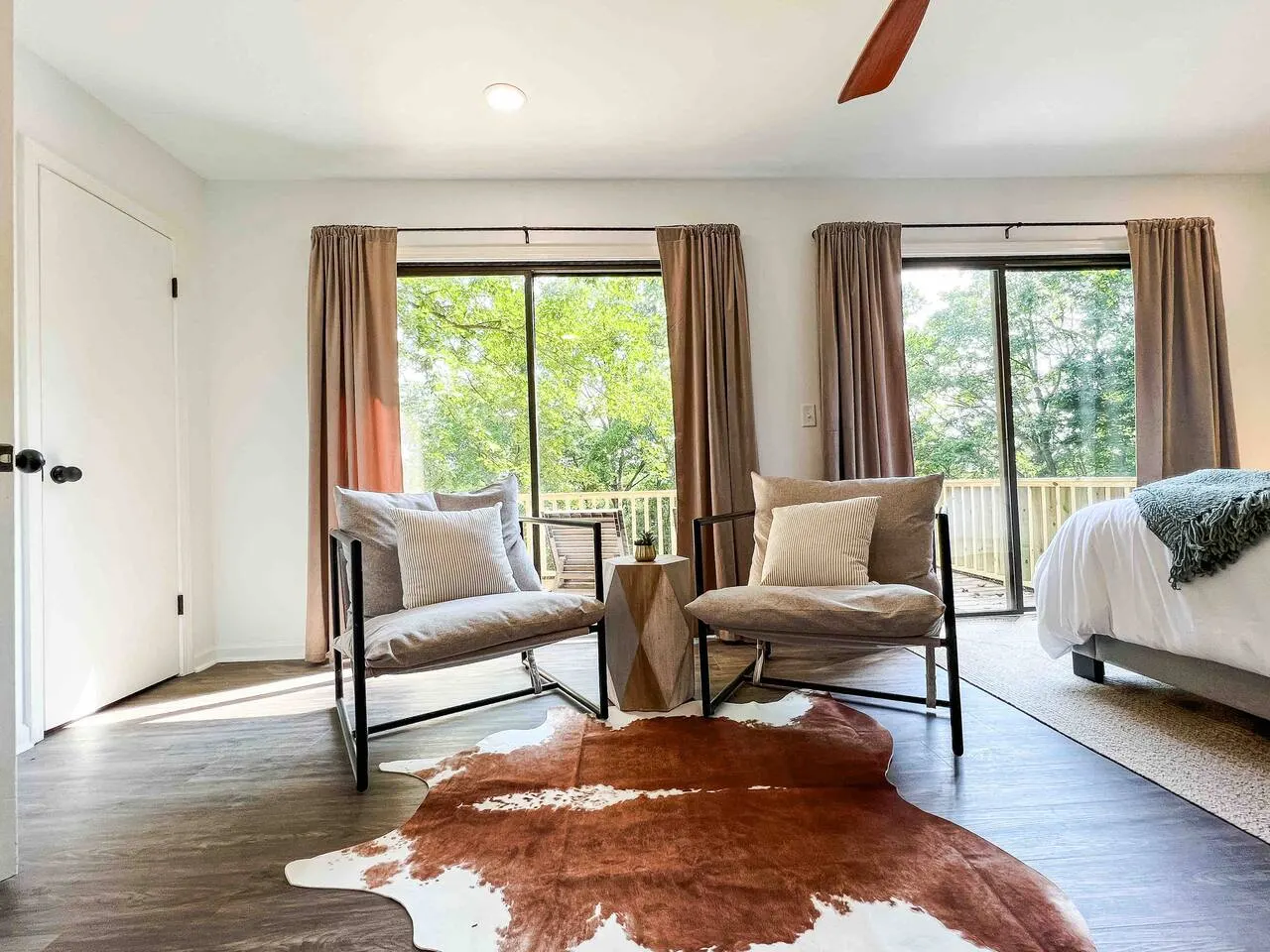 Forest Haven Private Deck Teak Master Suite 11