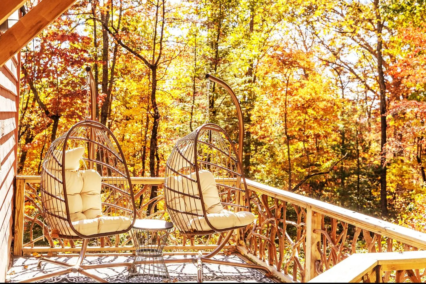 Forest Haven Private Deck Teak Master Suite 13