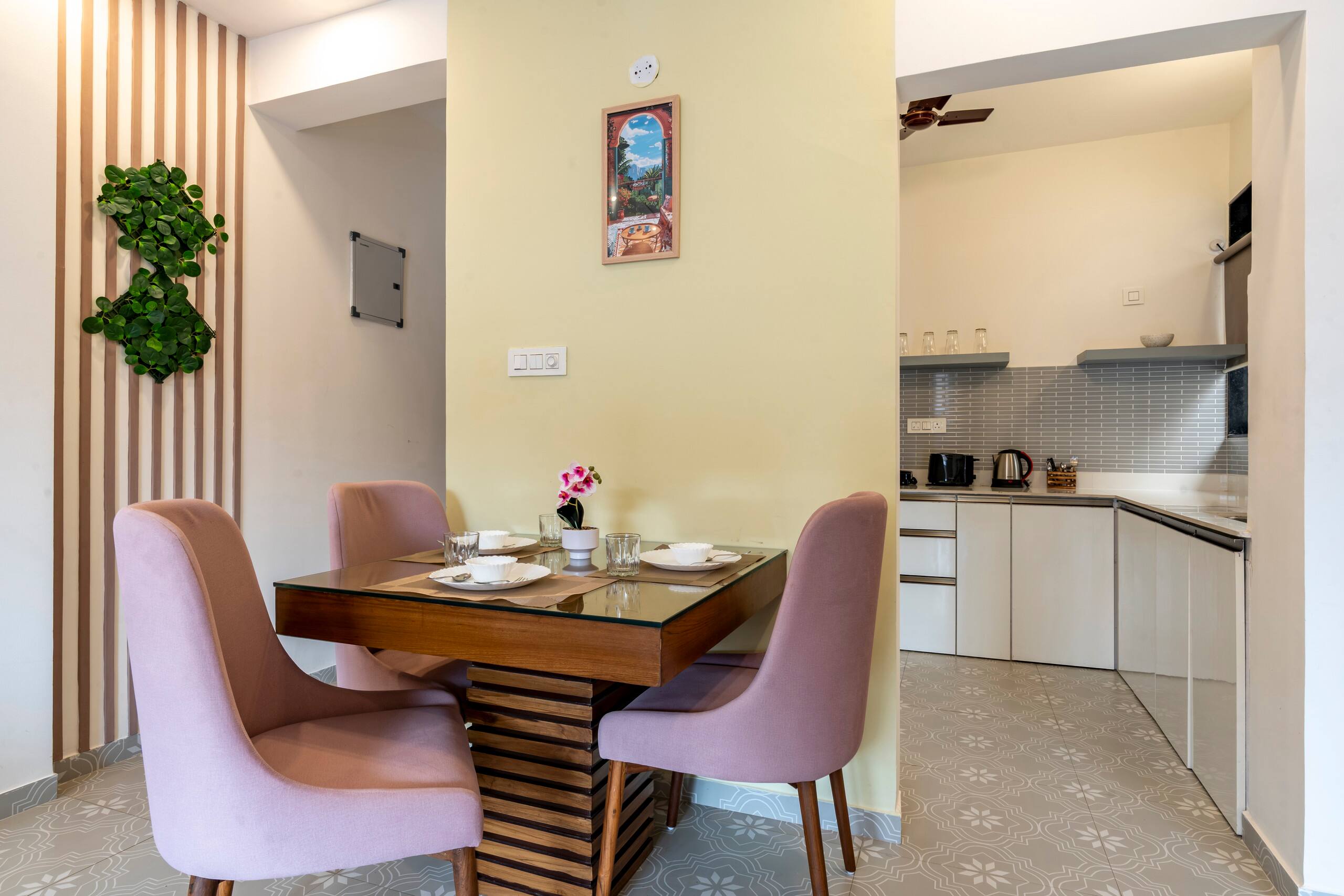 Pink Canvas by Palacio De Goa Near Candolim Beach 18