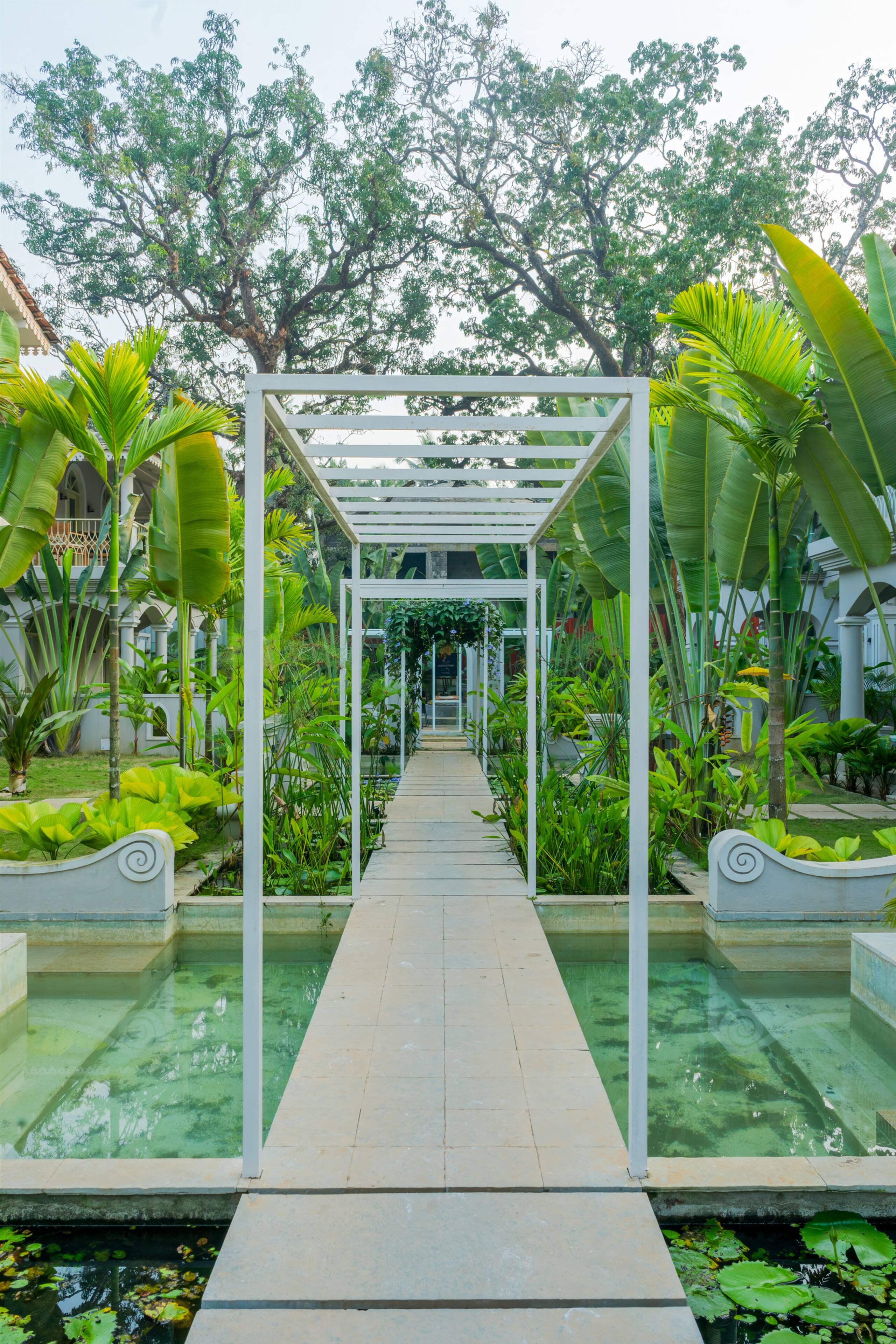 Sereno Satori 3bhk bali theme villa w/private pool — photo 4