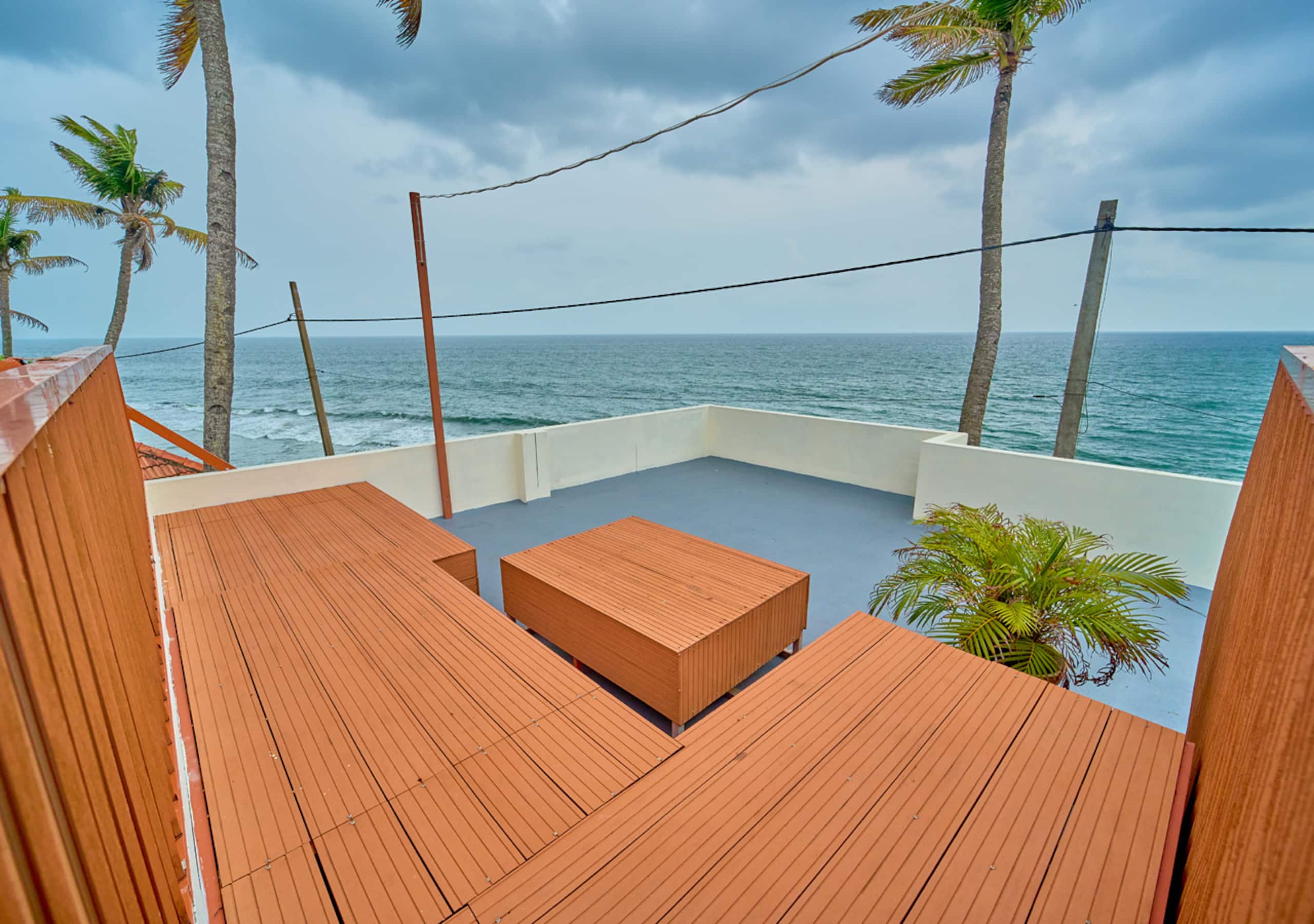 Cliff Edge Beach View Cottage with Private Beach 31