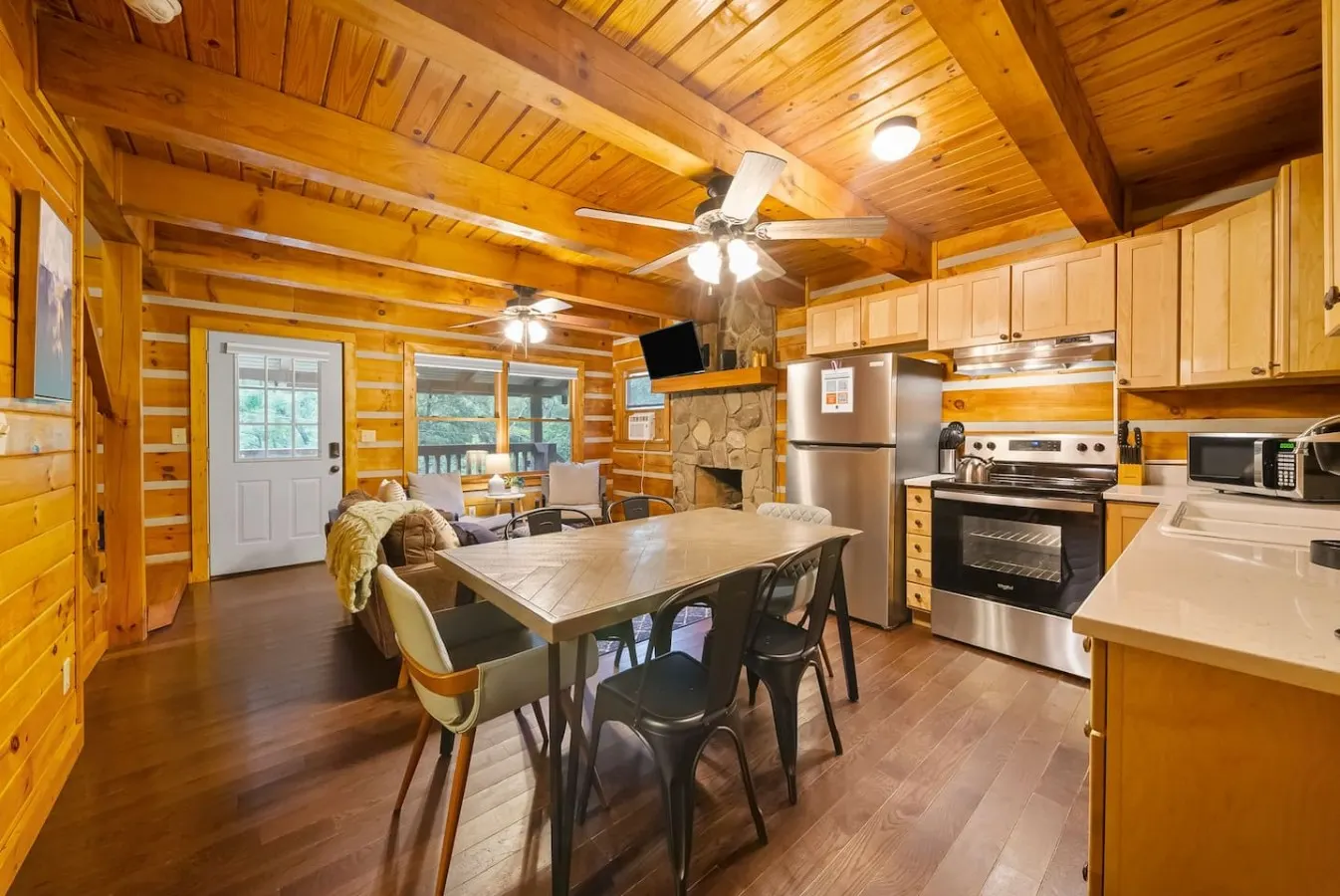 Whistler Retreat Fireplace, Hot Tub, & Views 13
