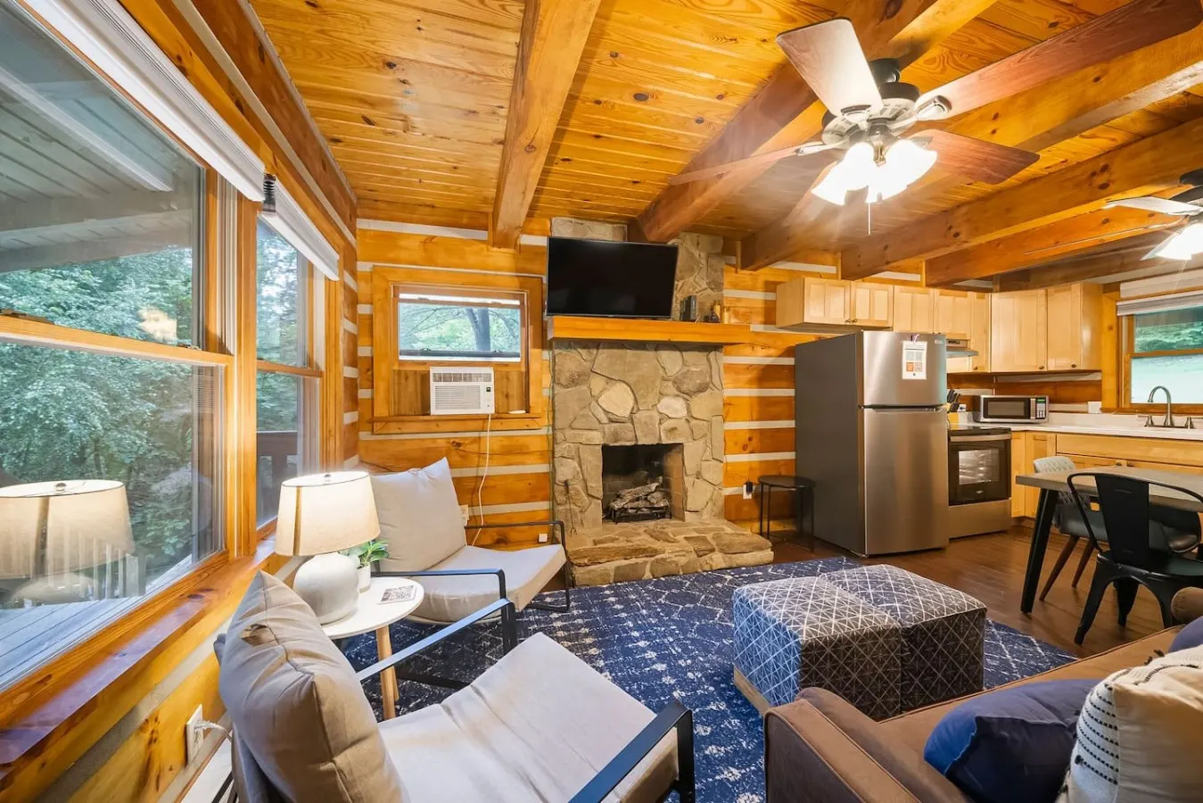 Whistler Retreat Fireplace, Hot Tub, & Views 7