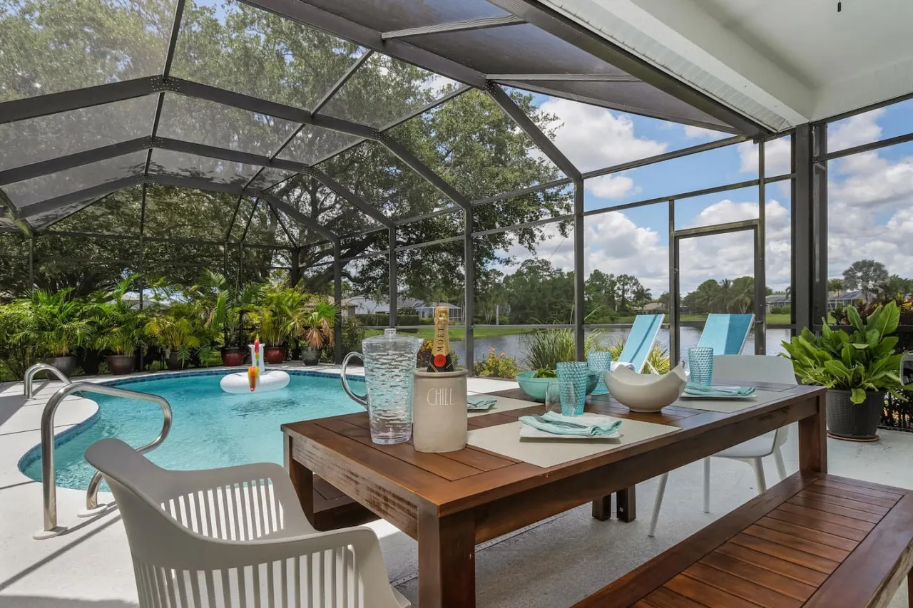 Villa Tropicana* luxury pool home. Briarwood gated community — photo 2