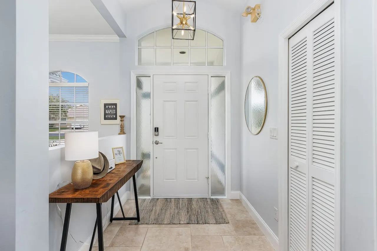 Villa Tropicana* luxury pool home. Briarwood gated community 10