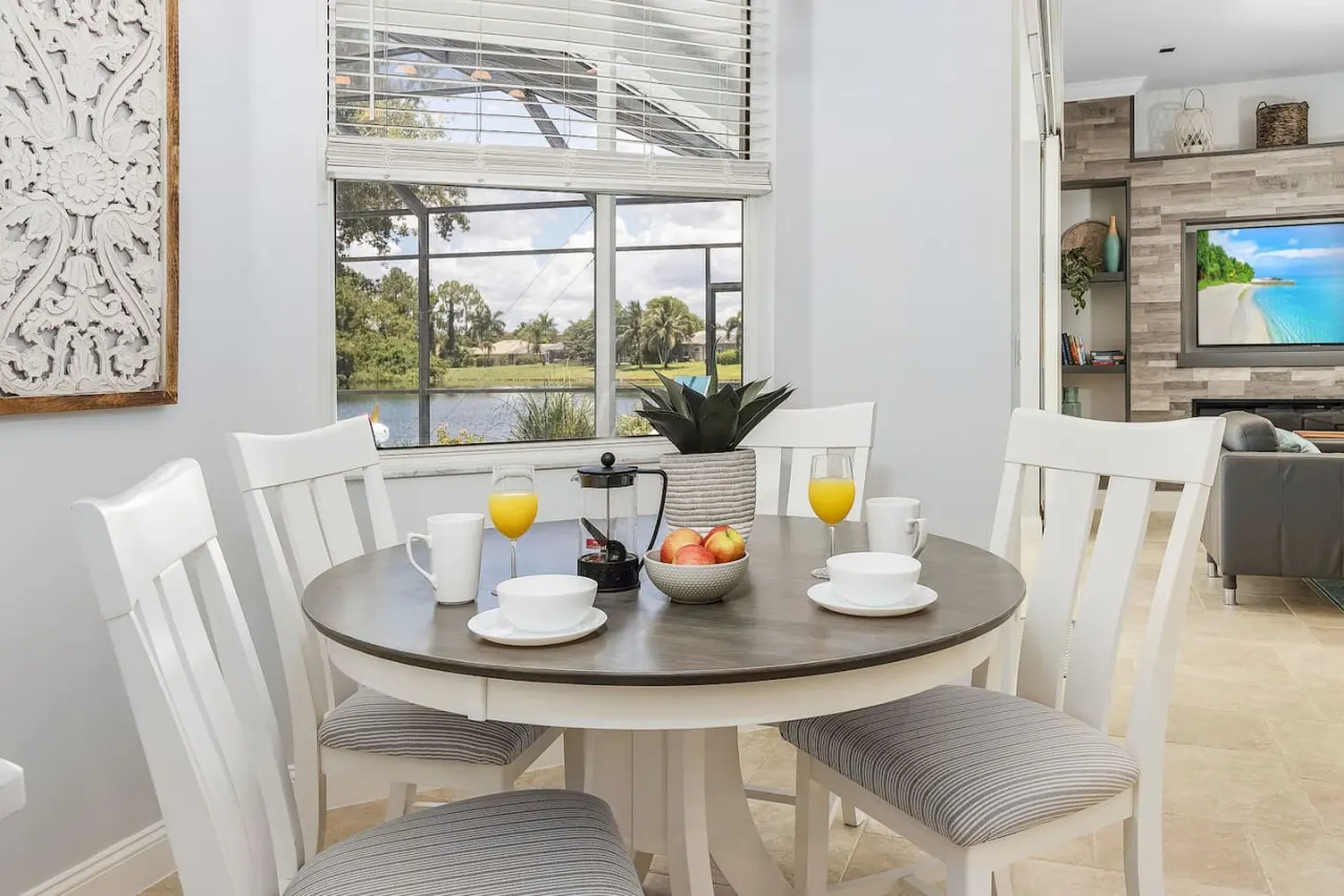 Villa Tropicana* luxury pool home. Briarwood gated community 17
