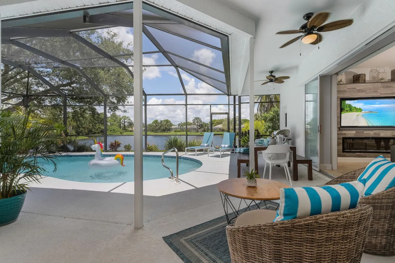 Villa Tropicana* luxury pool home. Briarwood gated community 7