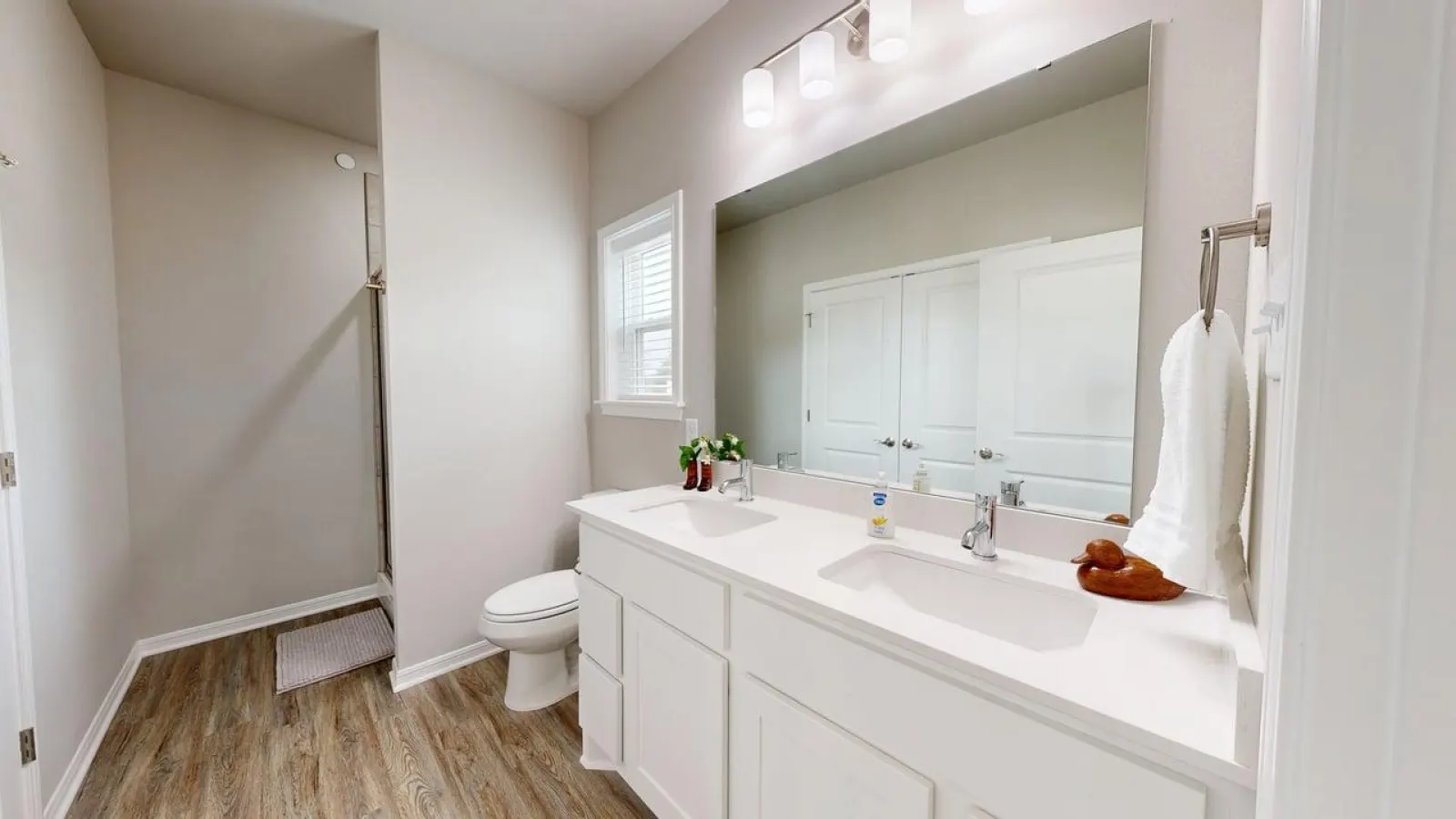 Ducks & Diamonds 3BR/3BA - Pet Friendly 10