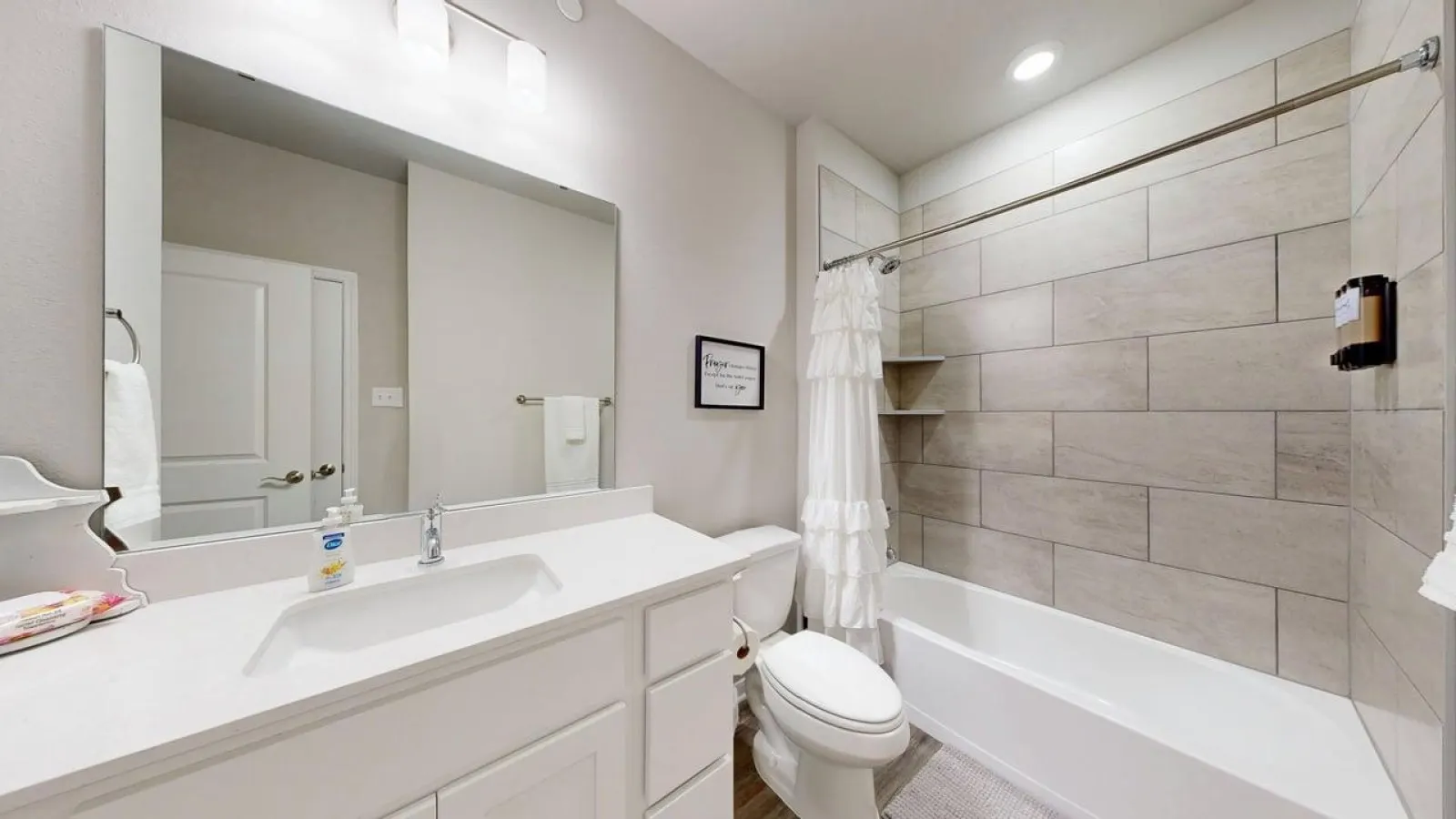Ducks & Diamonds 3BR/3BA - Pet Friendly 14