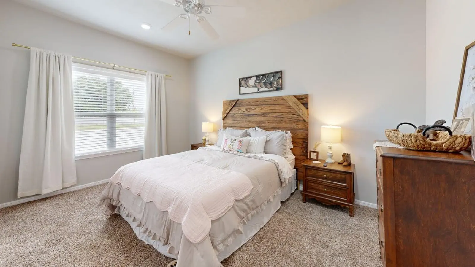 Ducks & Diamonds 3BR/3BA - Pet Friendly 8