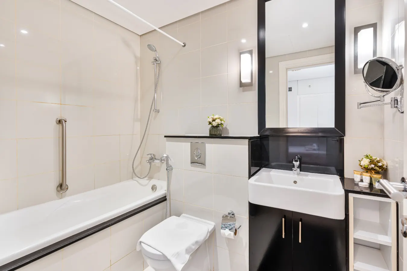3 Bedrooms Centrally located in Business Bay 14
