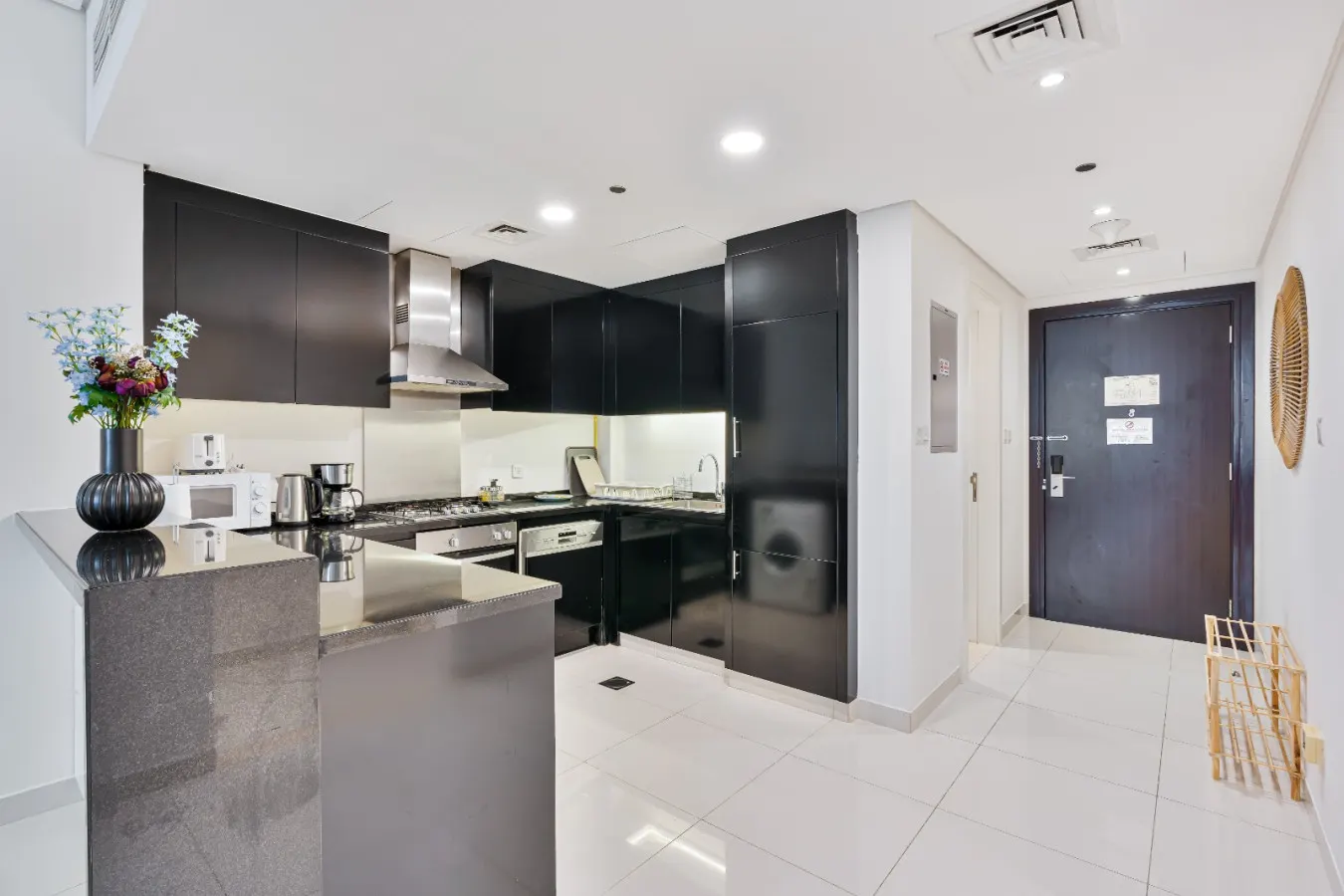 3 Bedrooms Centrally located in Business Bay 17