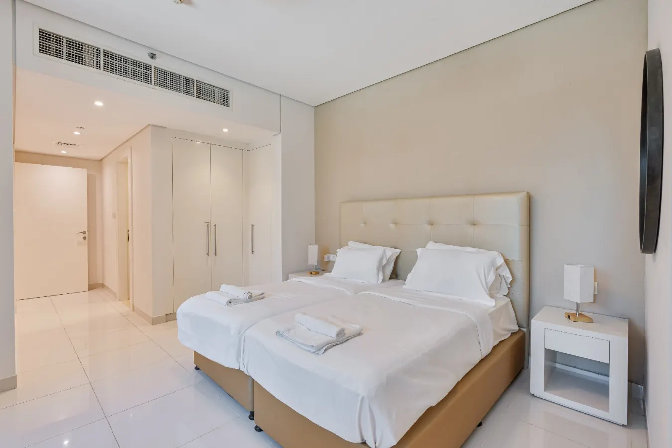 3 Bedrooms Centrally located in Business Bay 4