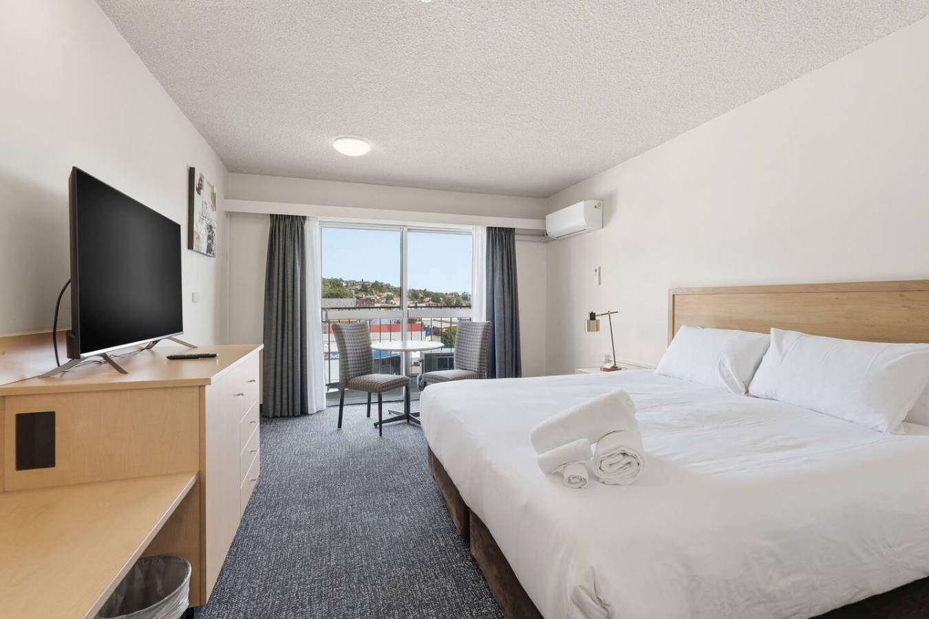 Private King Suite Hobart CBD 2