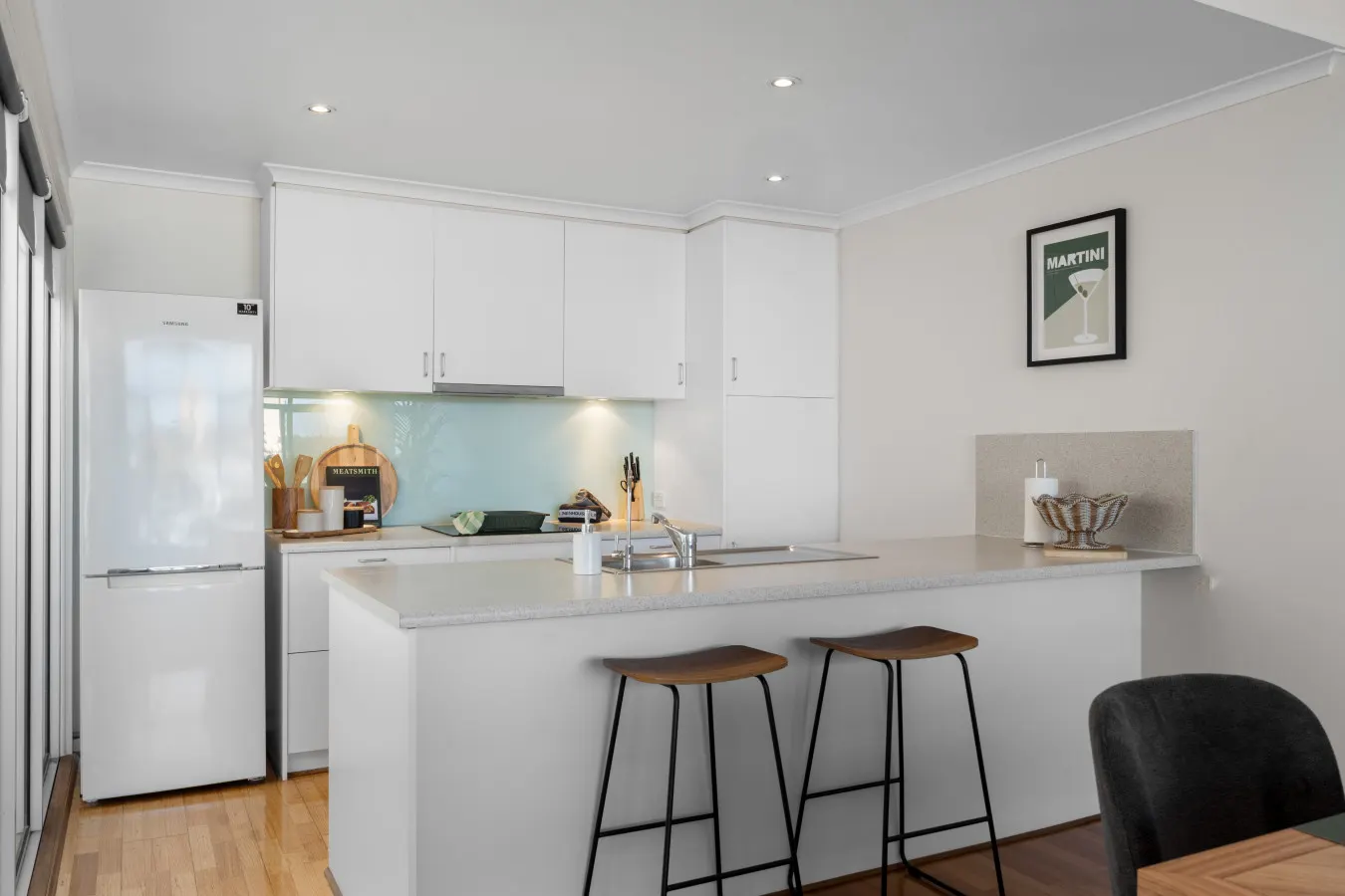 Helena House—A Spacious Urban Retreat 17