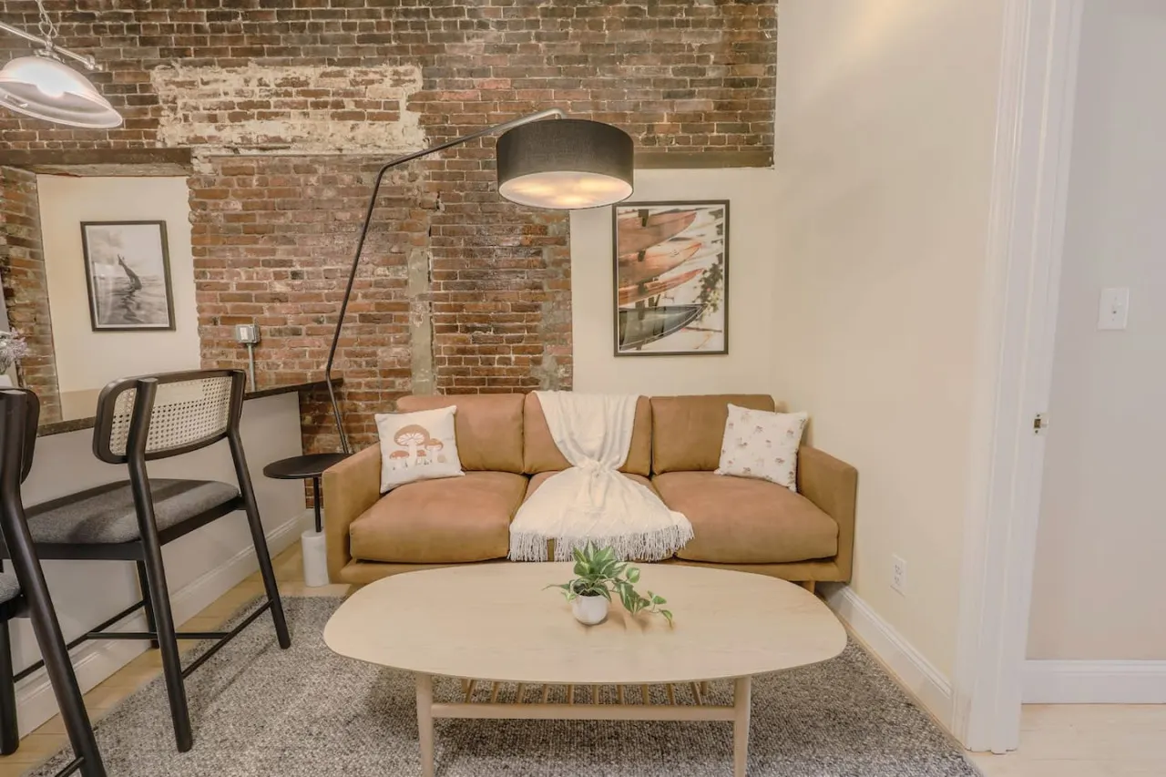 Simple & Spacious Apartment! 2