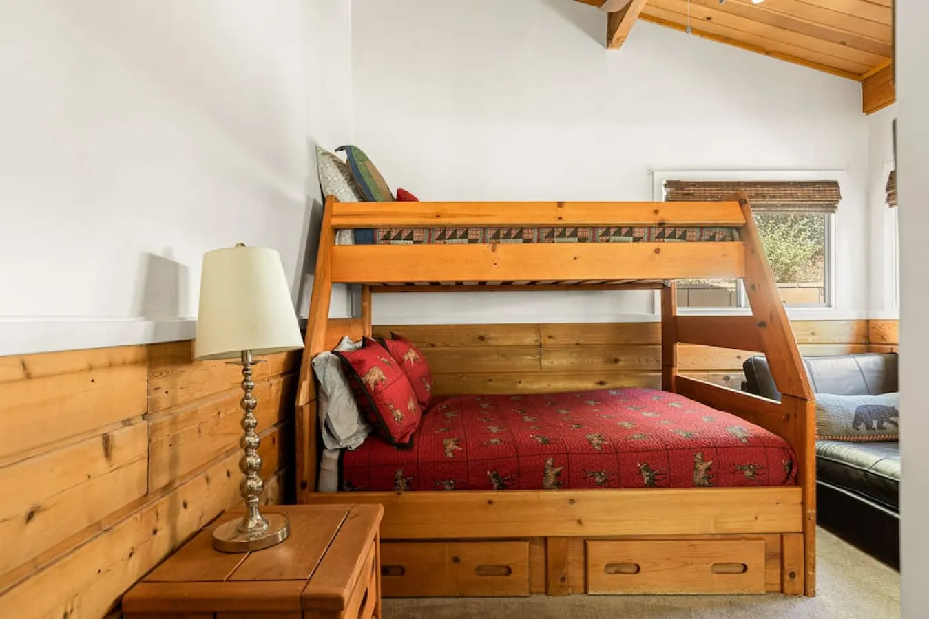 Hygge Frosk Breathtaking Views, Hot Tub & Deck 18
