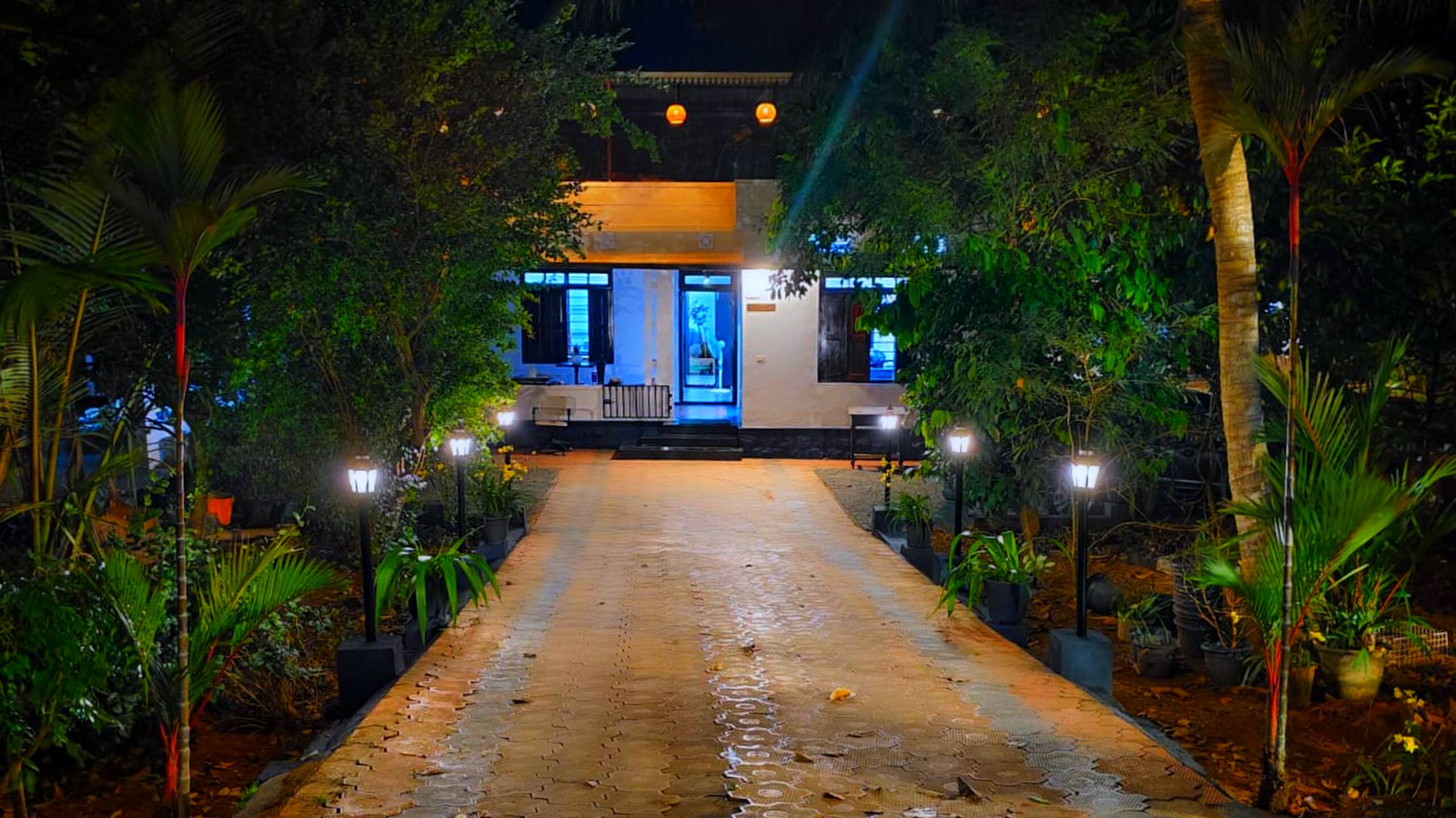Aalmaram By Kizhakeyil 4BHK Private Pool Villa 3