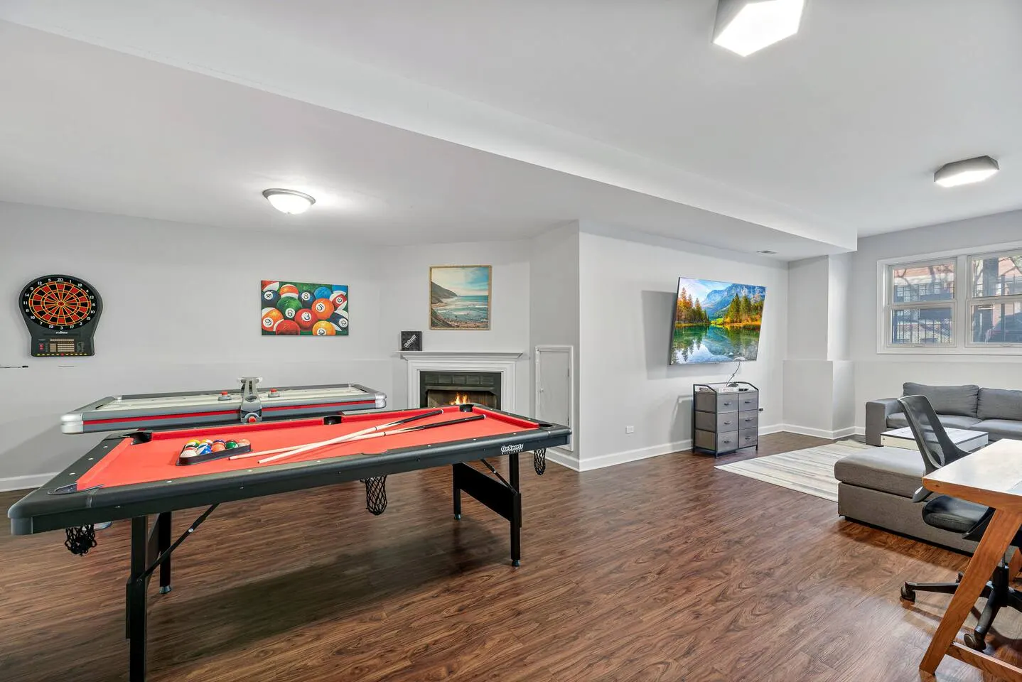 4 br/3ba, Great for Large Groups, Garage Parking 2