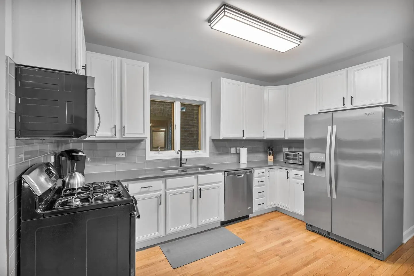 4 br/3ba, Great for Large Groups, Garage Parking 9