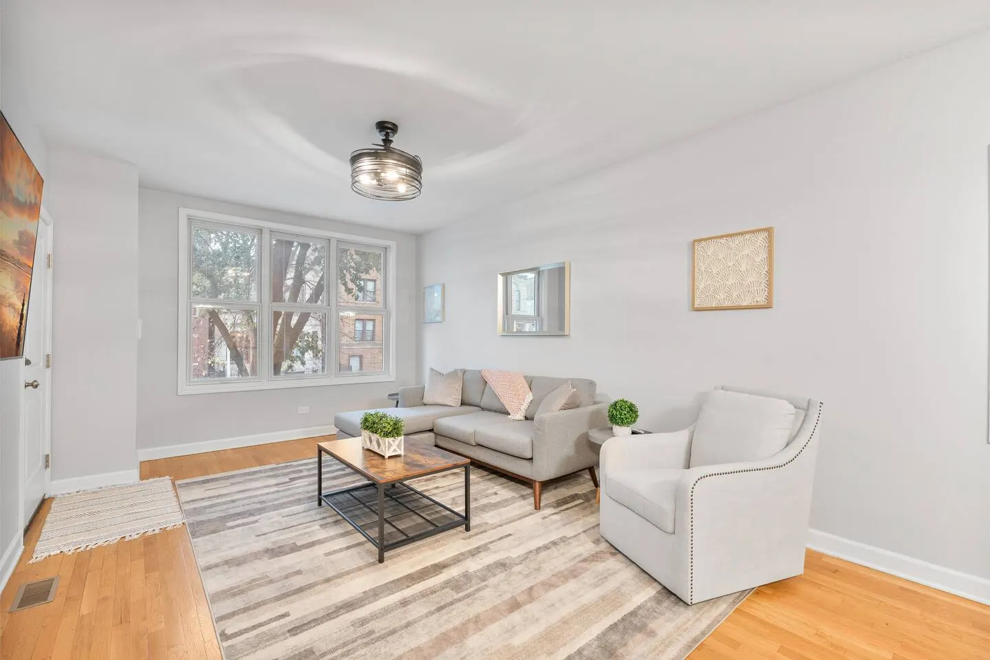 4 br/3ba, Great for Large Groups, Garage Parking 12