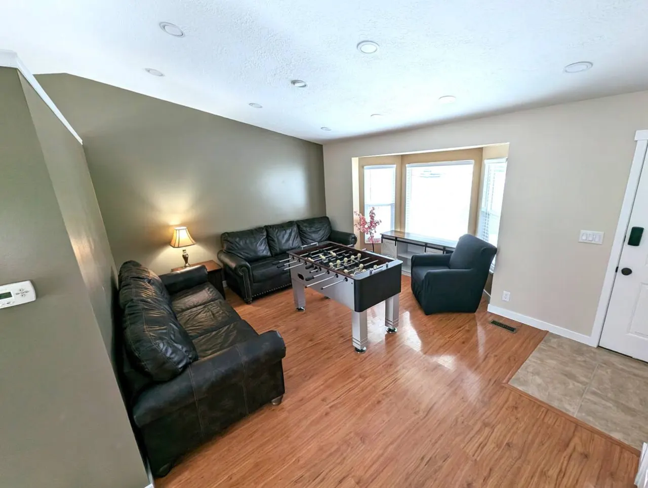 Cute Spacious Home 9
