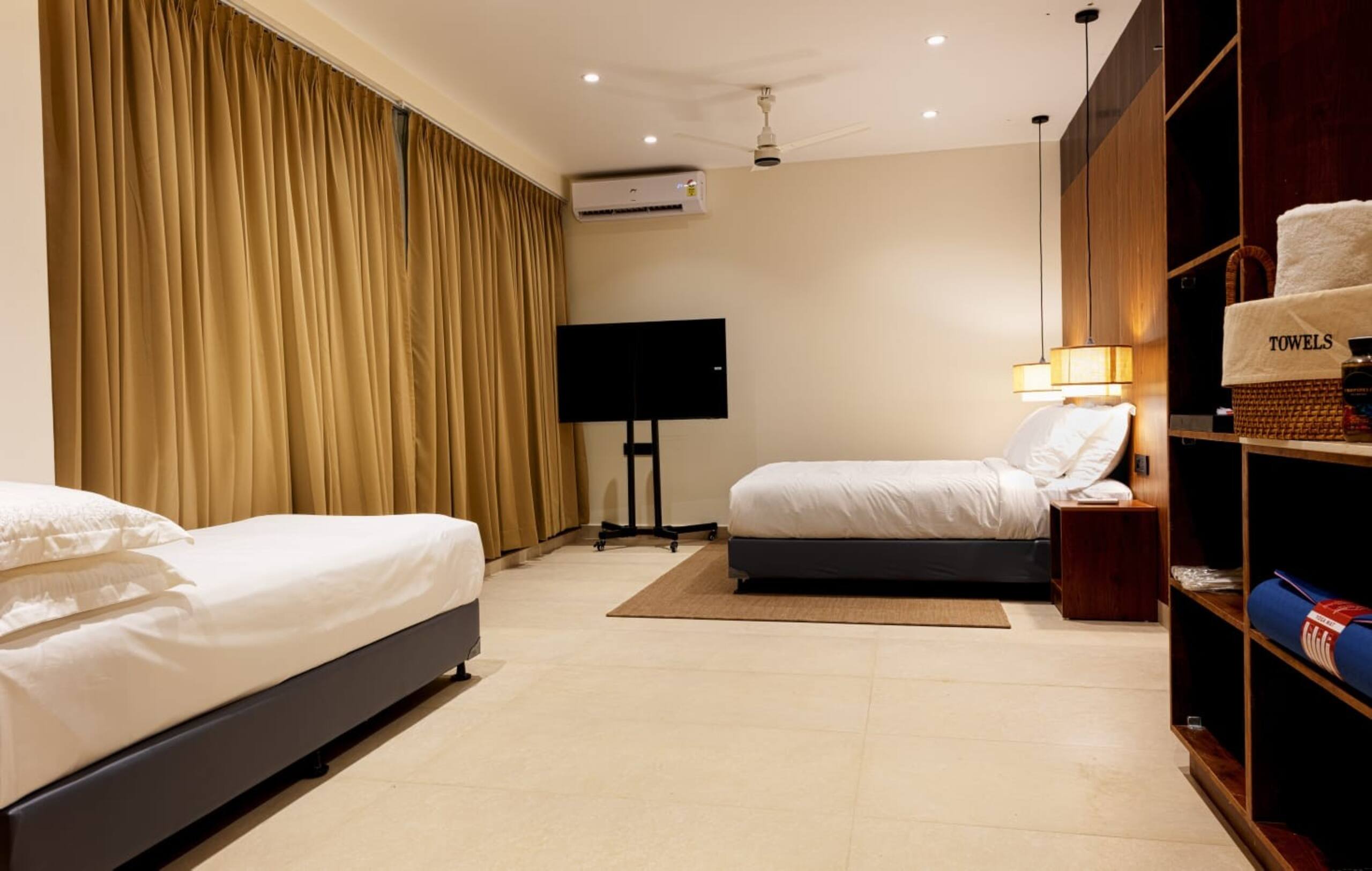 Sukavi | Ultra Luxury 5BR Beachfront Villa & Pool 16