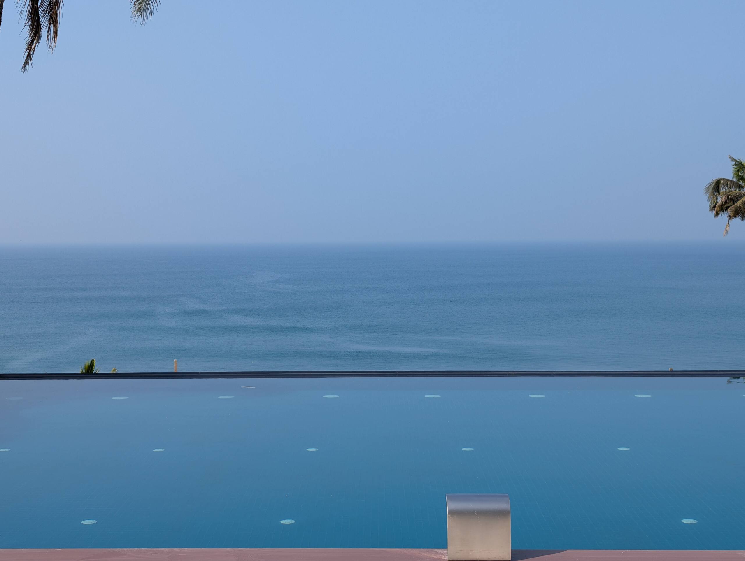 Sukavi | Ultra Luxury 5BR Beachfront Villa & Pool 2