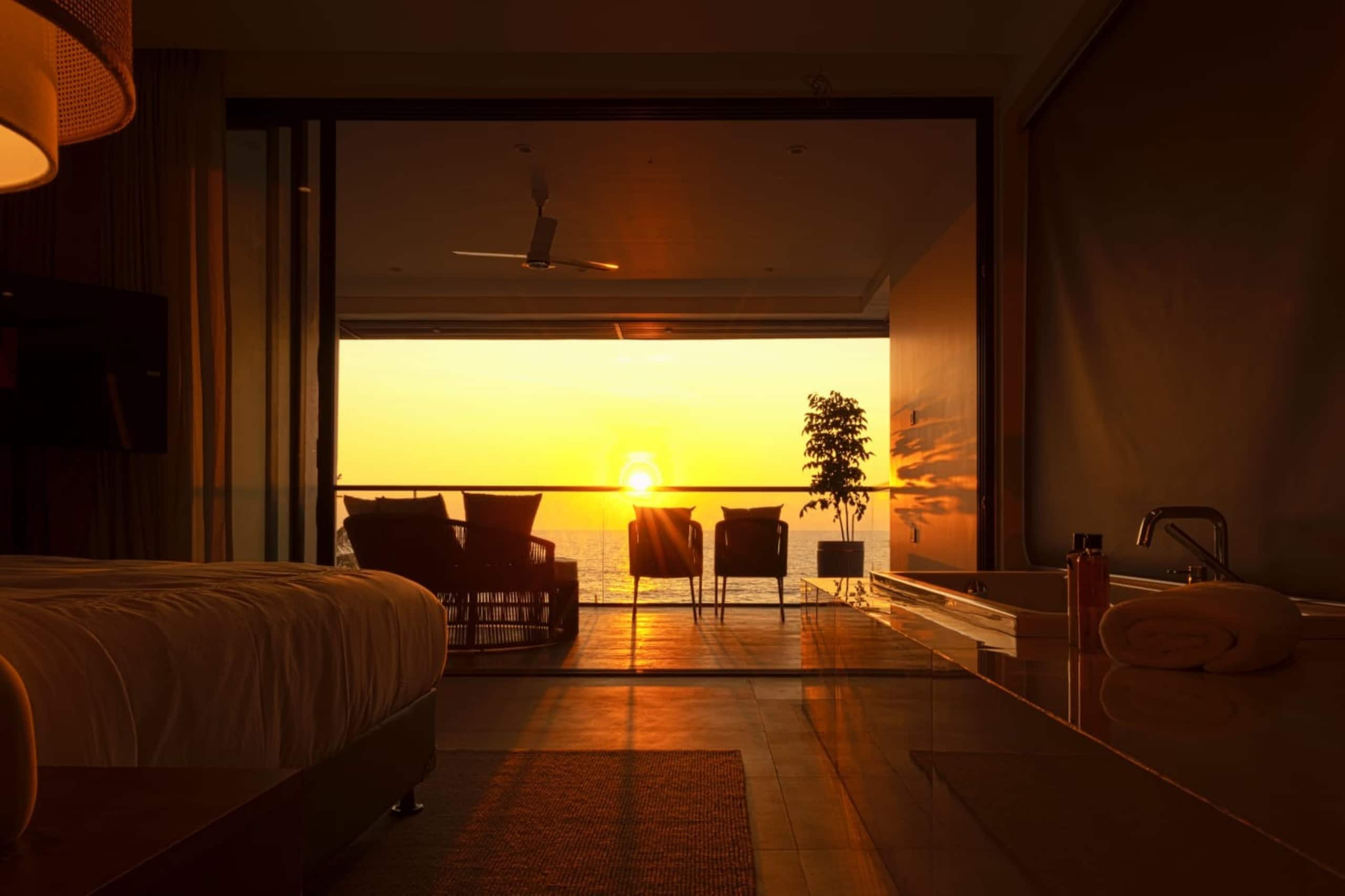 Sukavi | Ultra Luxury 5BR Beachfront Villa & Pool 1