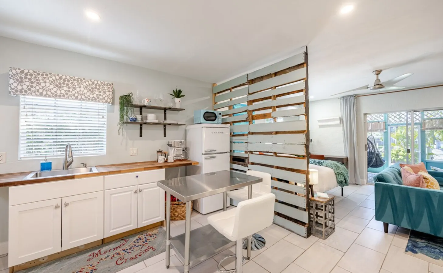 Waterfront Studio Just minutes to Naples Beaches 2