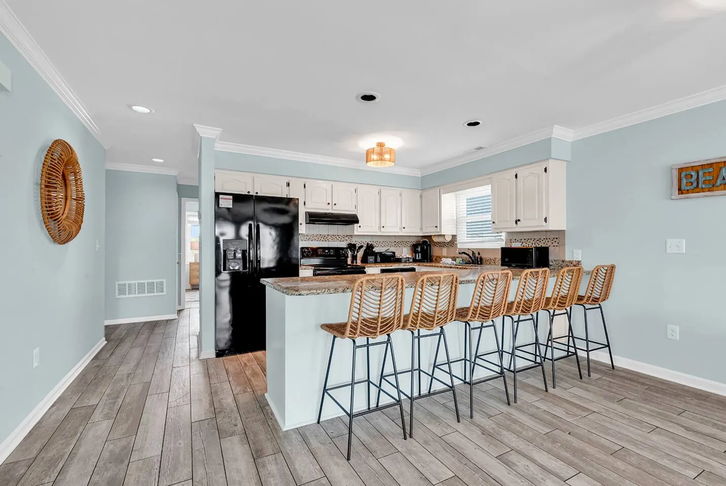 Huge Beach House with Pool and Arcade 13