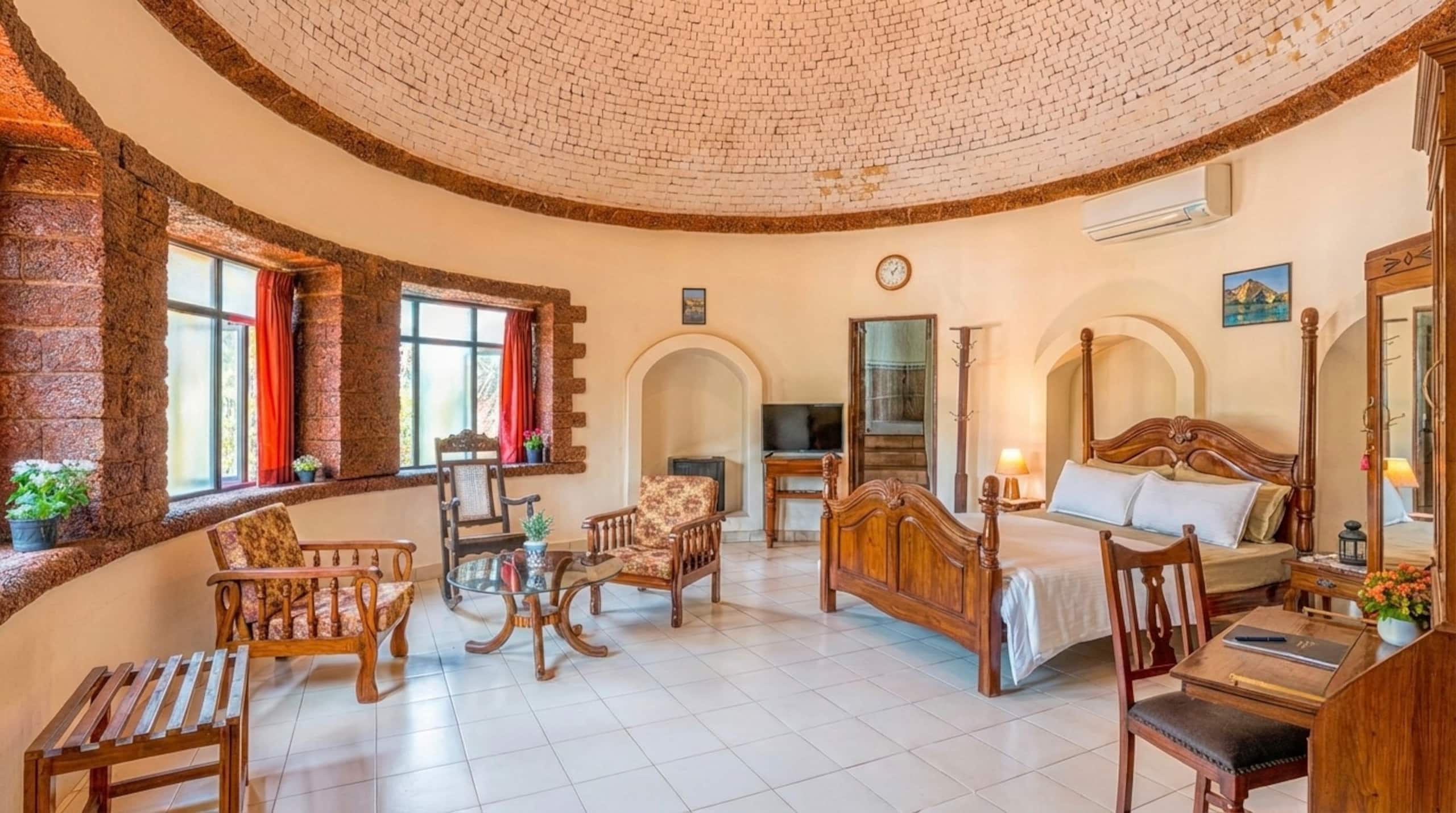 Unique Dome Villa w/Private pool in Calangute 26