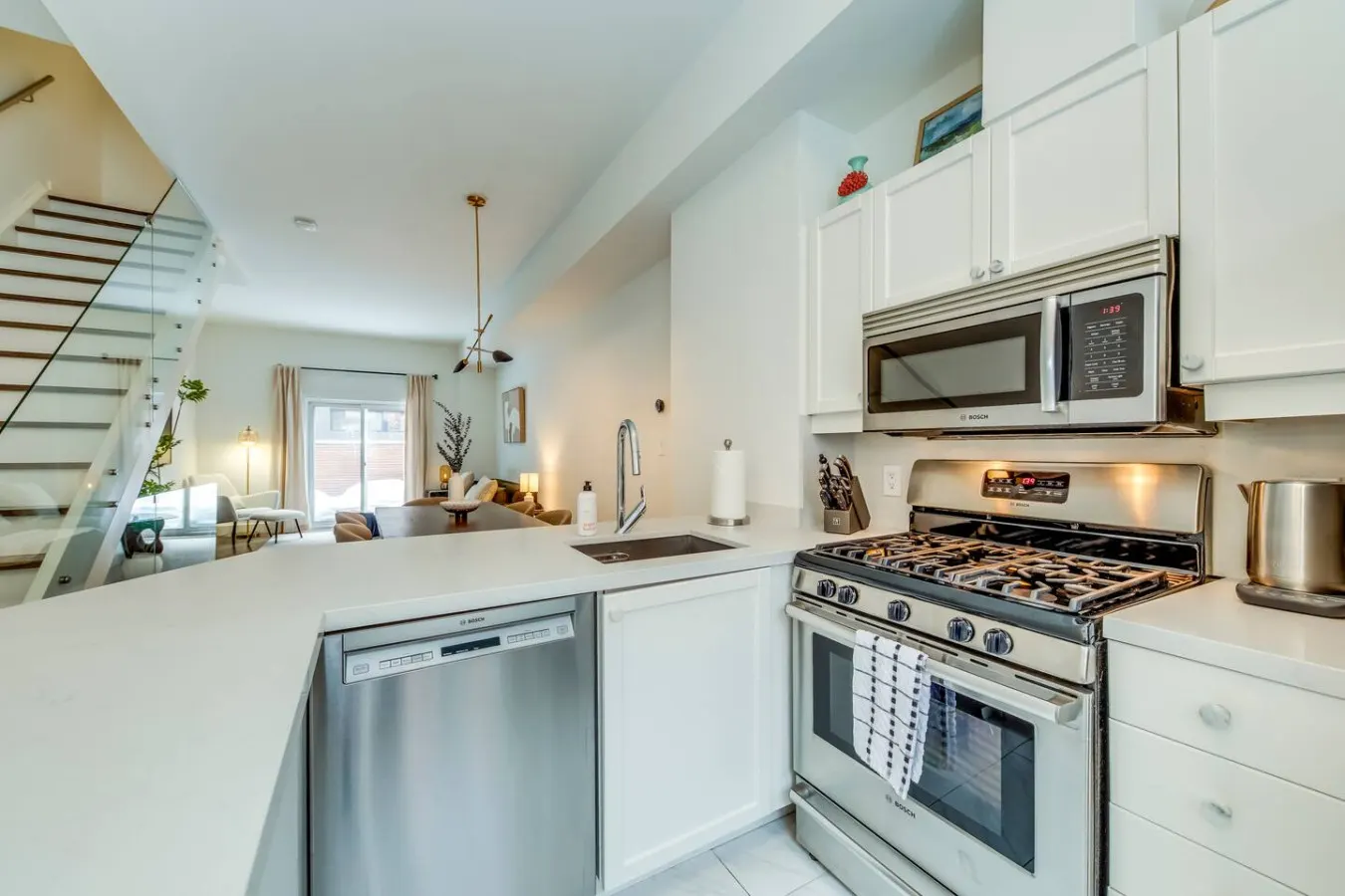 Modern Designer 3BR Townhome Work-Friendly 10