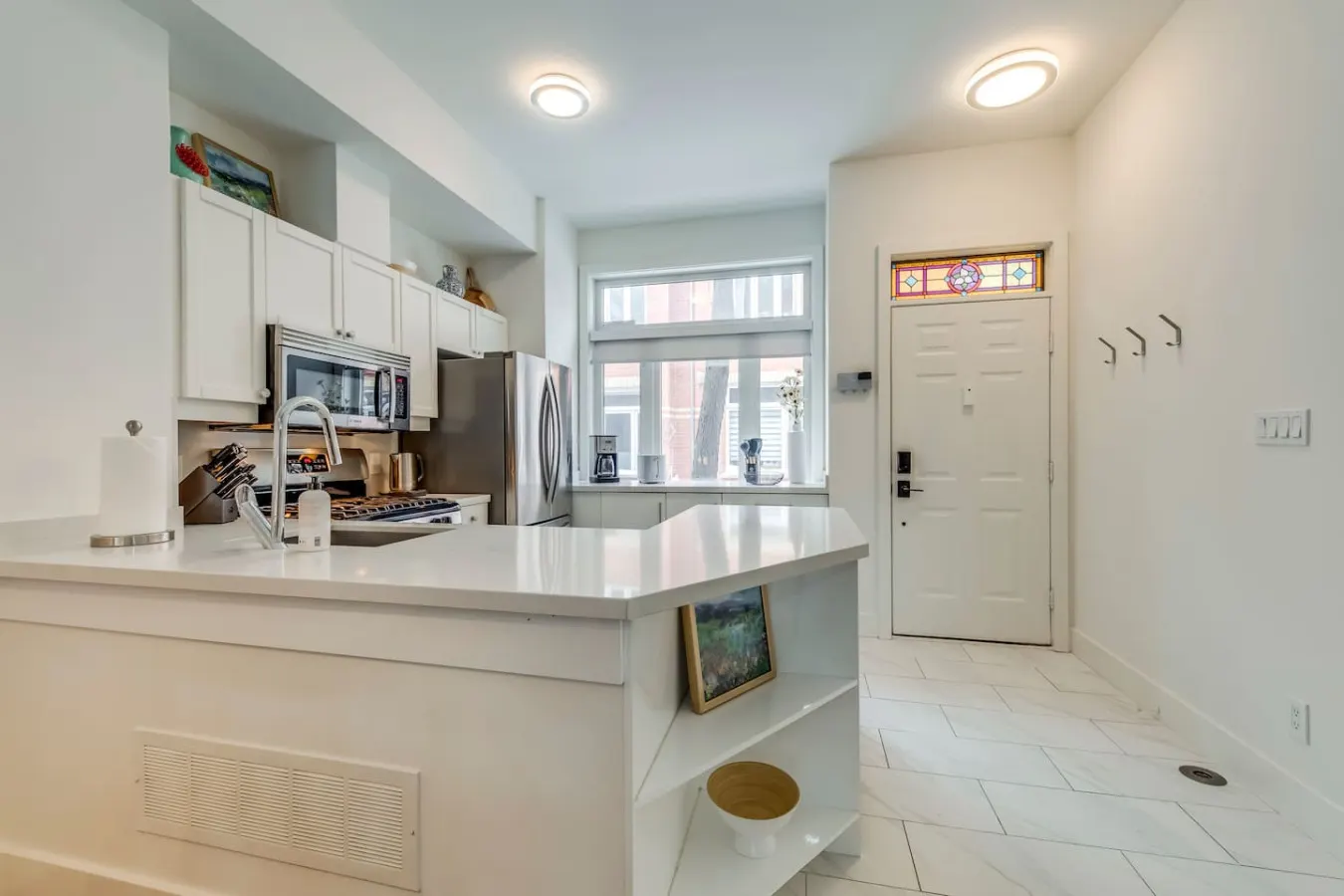 Modern Designer 3BR Townhome Work-Friendly 7