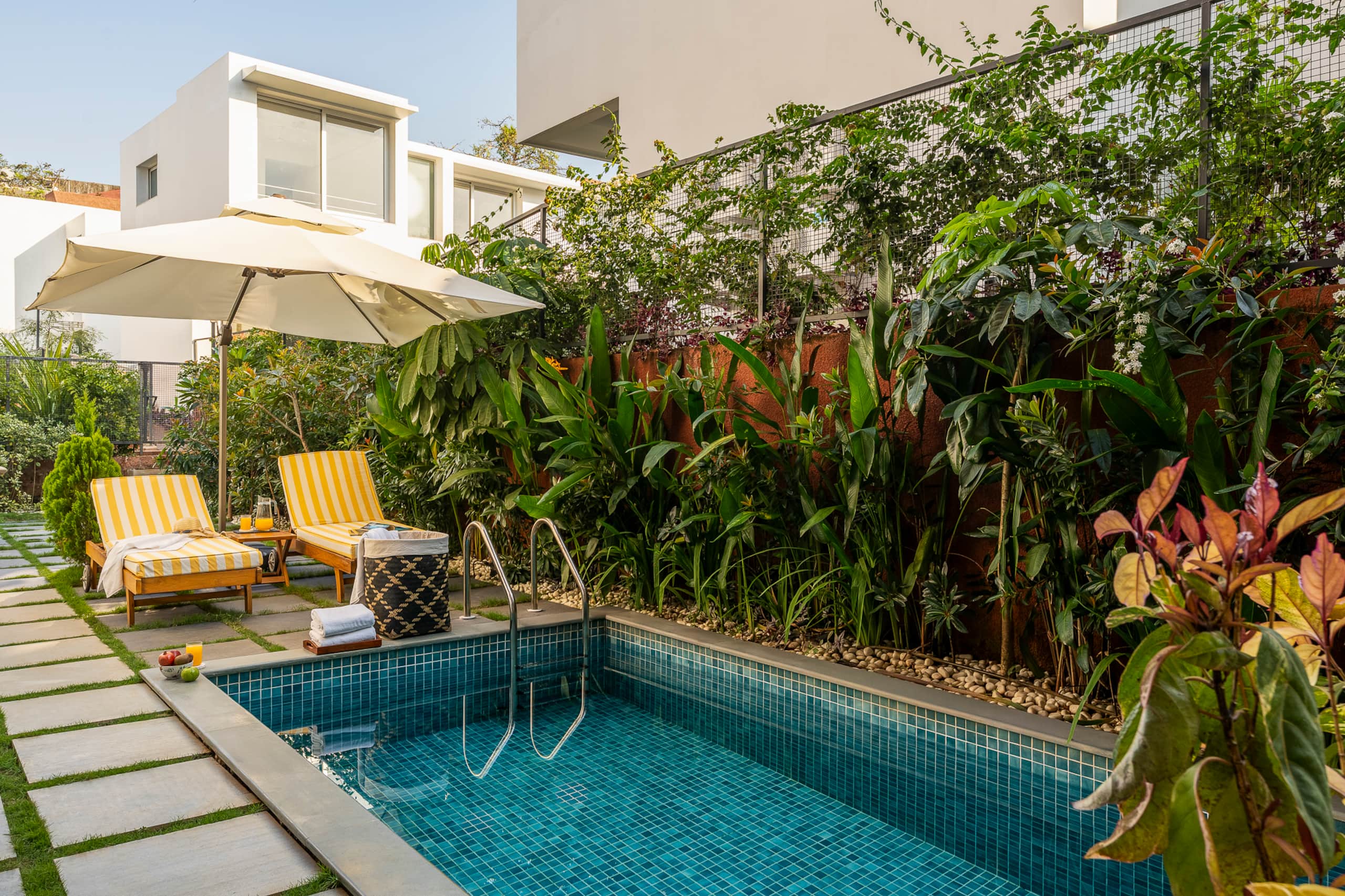El Volar – Luxury Private Pool Apt in Nerul, Goa 26