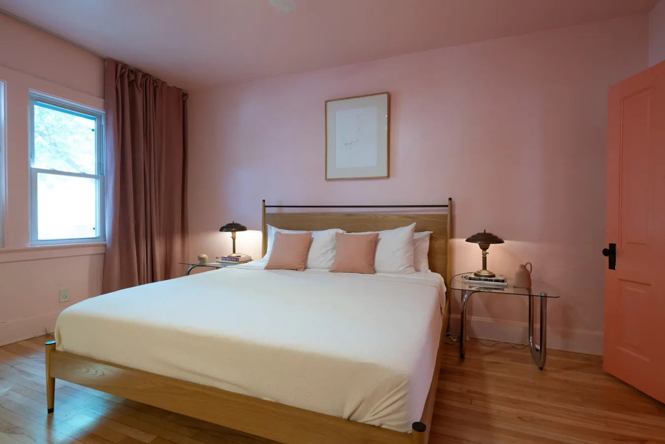 Entire Designer Building, Sleeps 14 Lake Effect Club 10