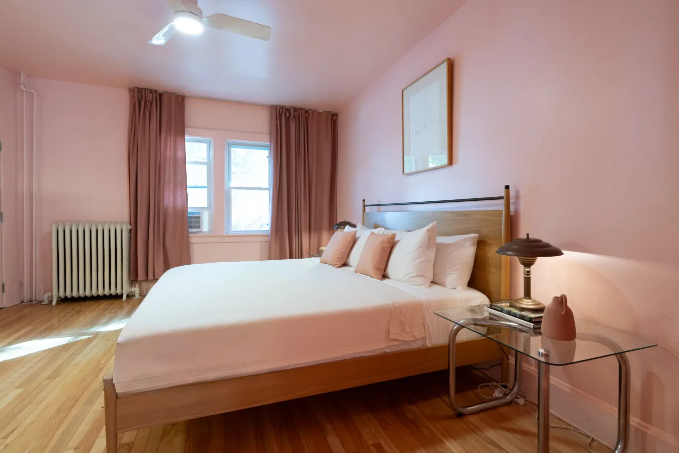 Entire Designer Building, Sleeps 14 Lake Effect Club 15
